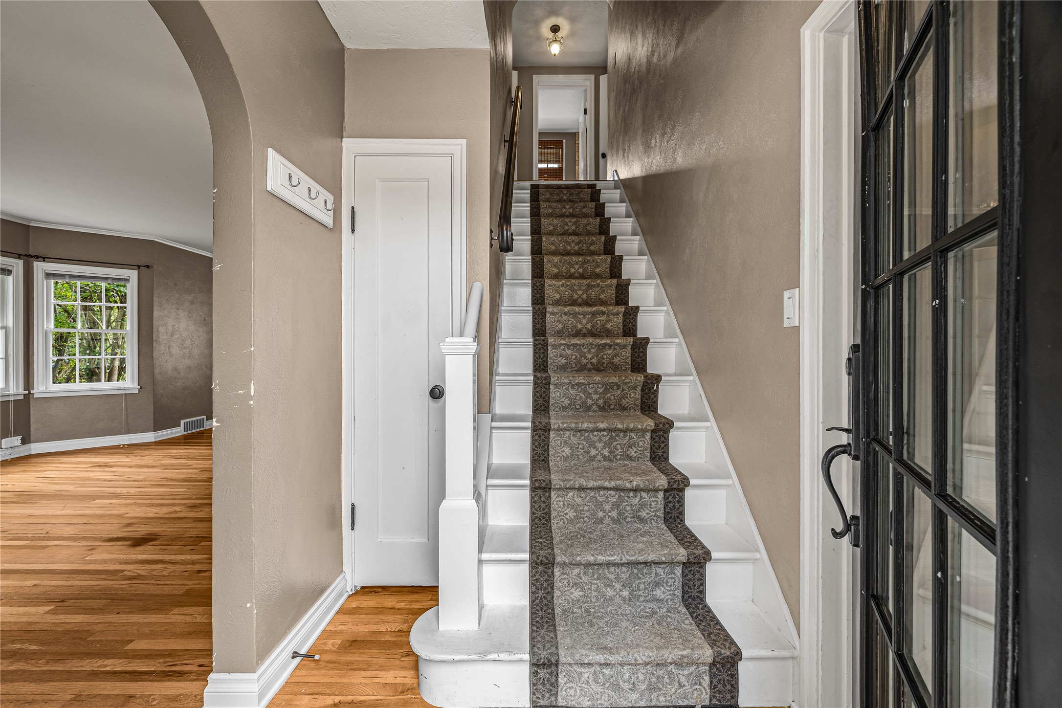 665 Woodworth Avenue Property Photo 9