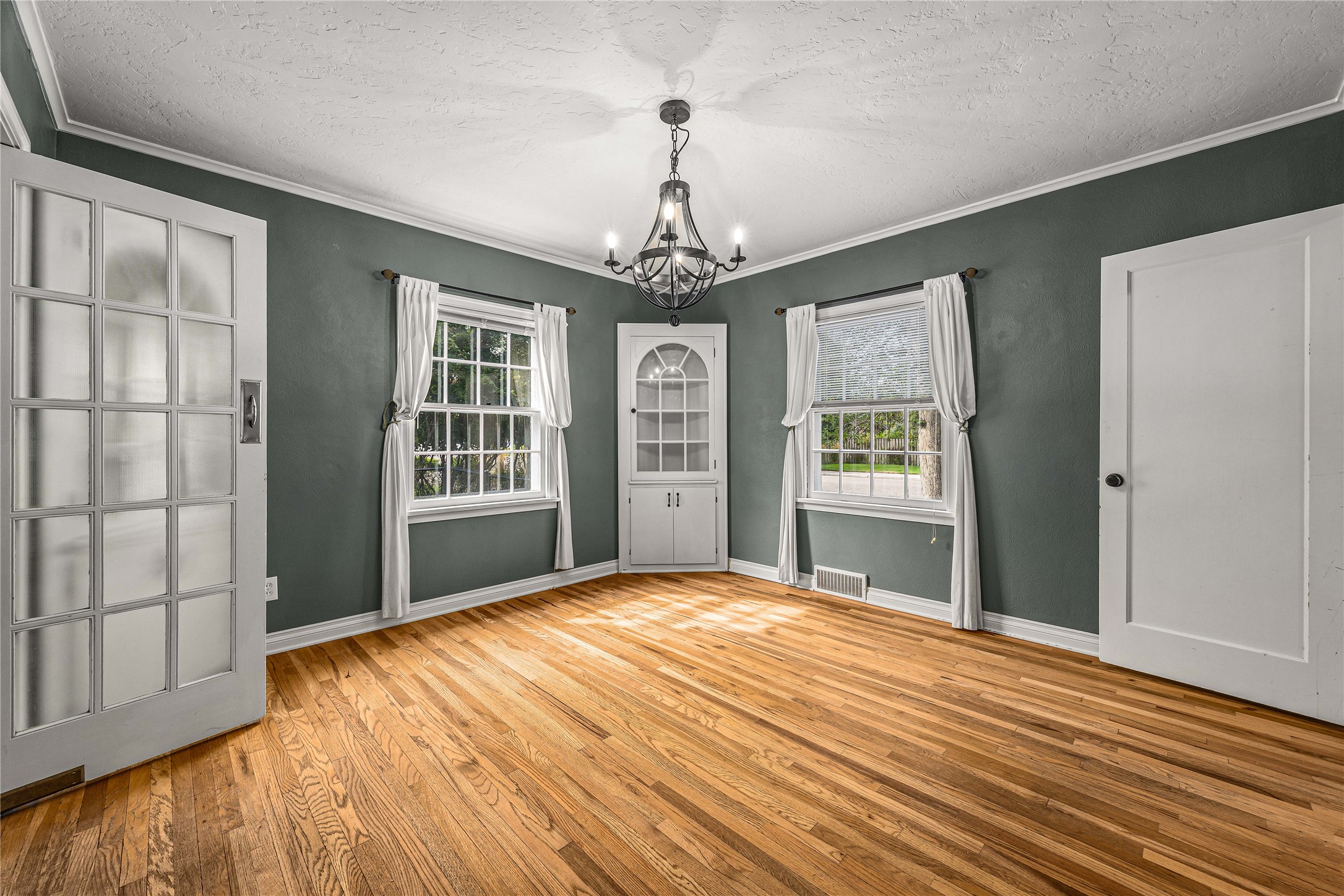 665 Woodworth Avenue Property Photo 13