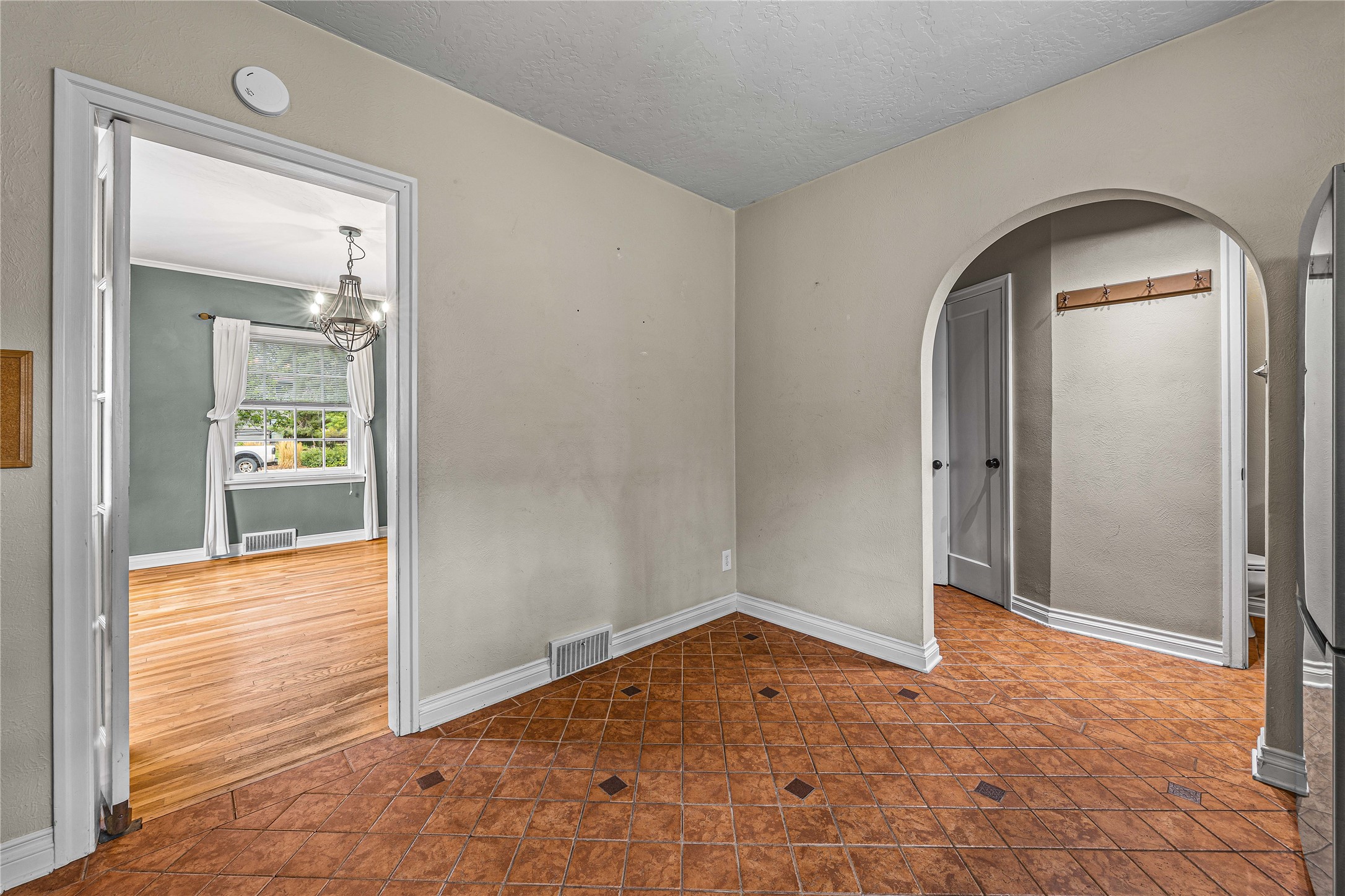 665 Woodworth Avenue Property Photo 17