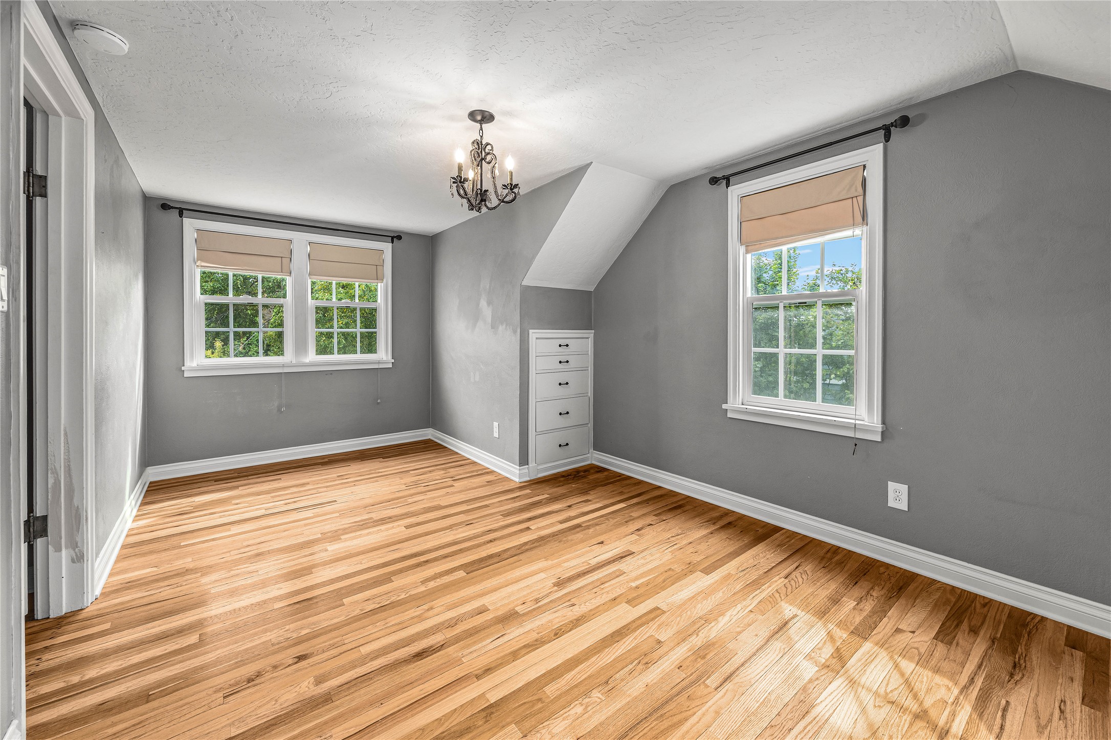 665 Woodworth Avenue Property Photo 34