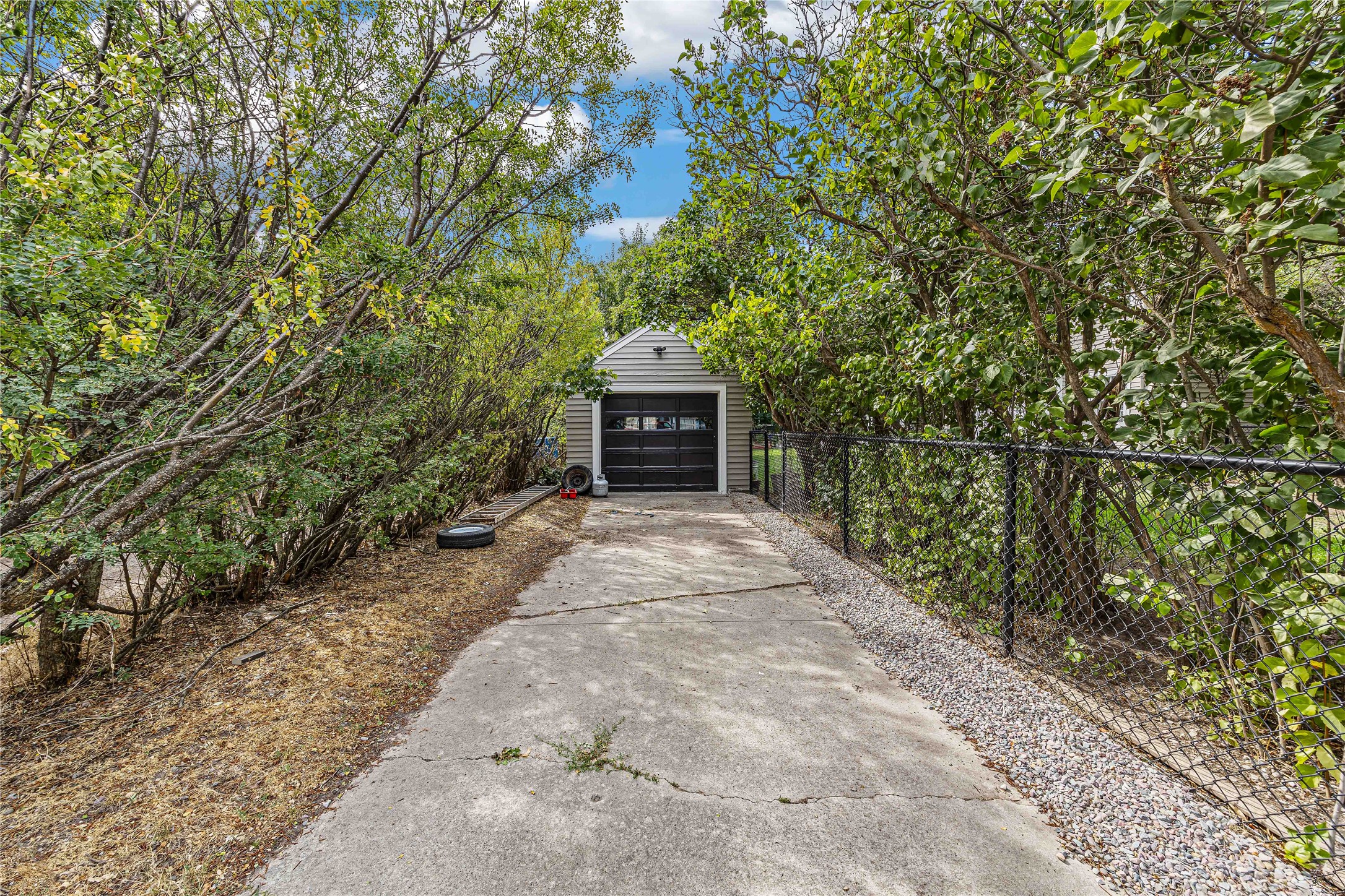 665 Woodworth Avenue Property Photo 60
