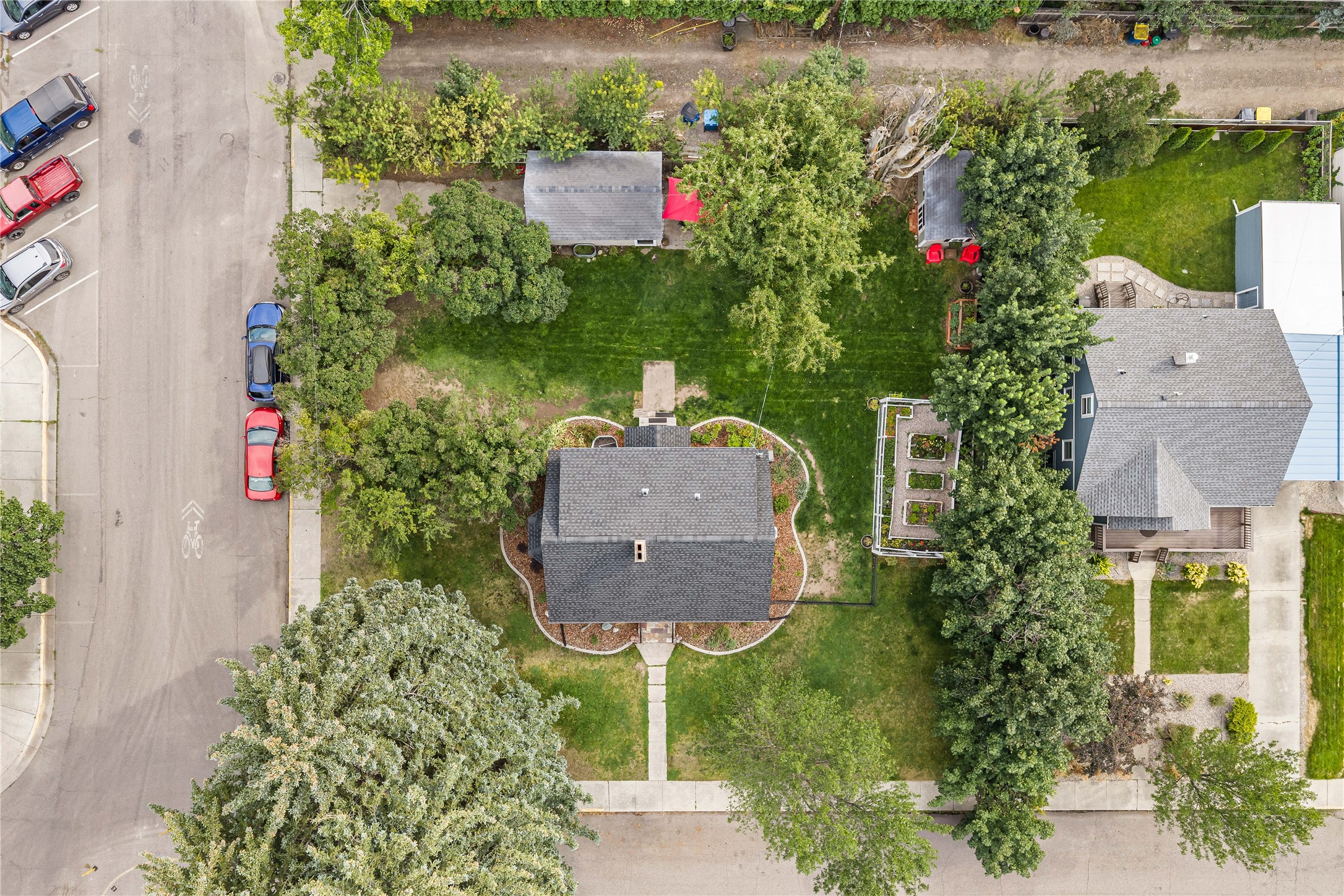 665 Woodworth Avenue Property Photo 64