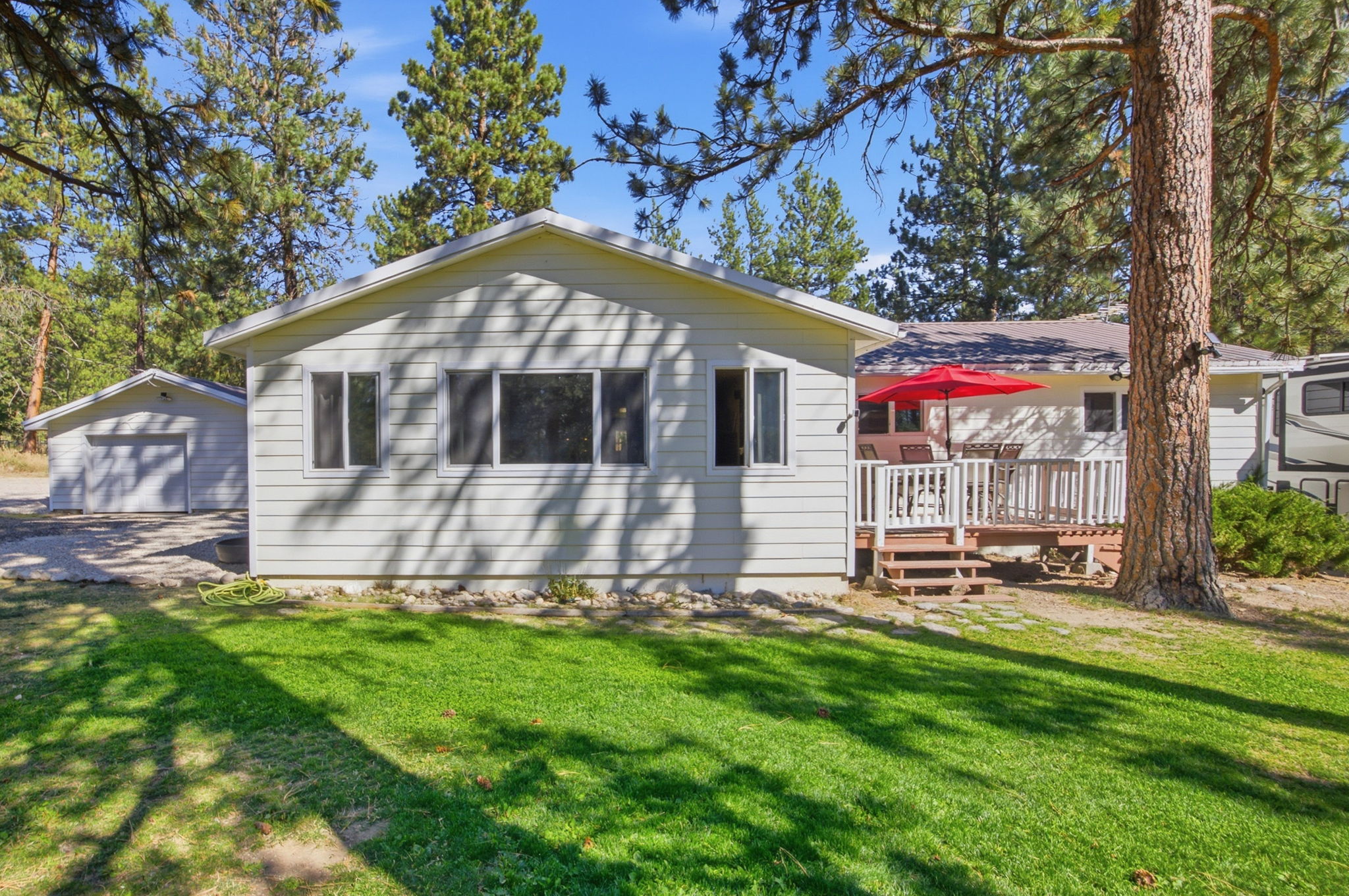 516 Pebble Lane Property Photo 6