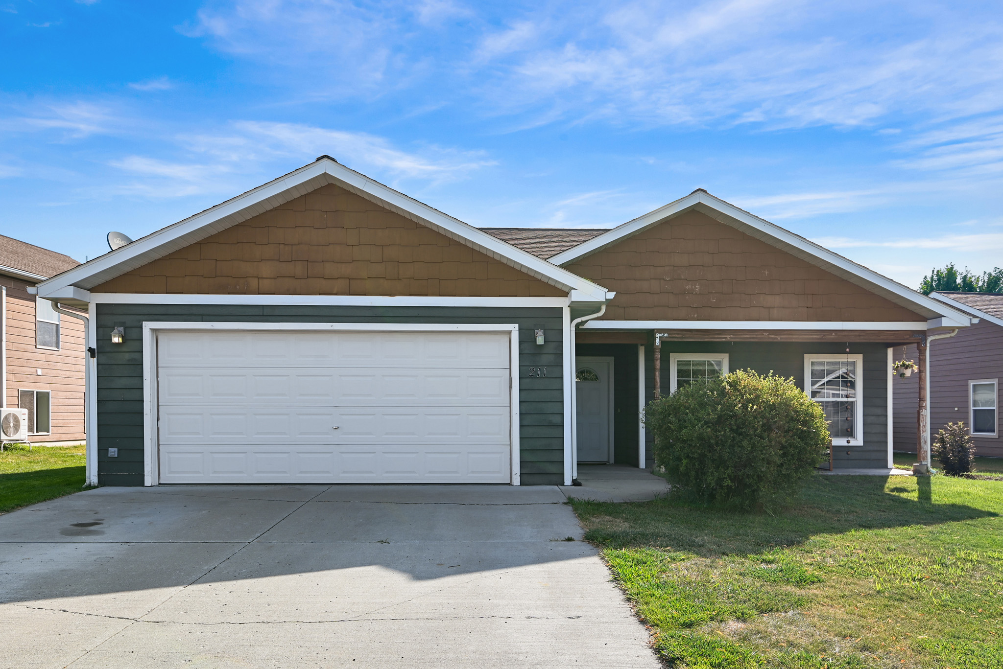 211 Jackson Peak Drive Property Photo 2