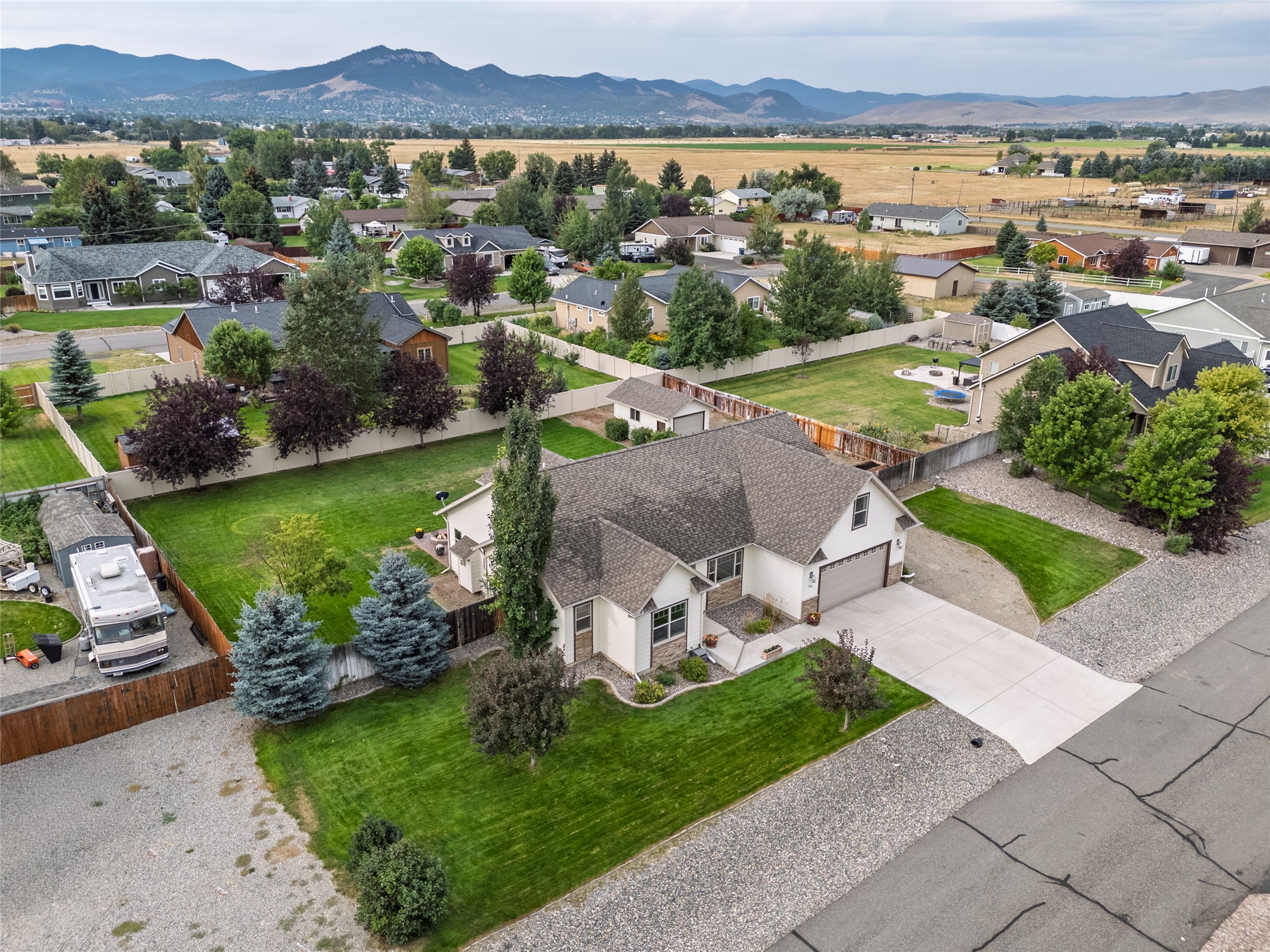 835 Cap Road Property Photo 4