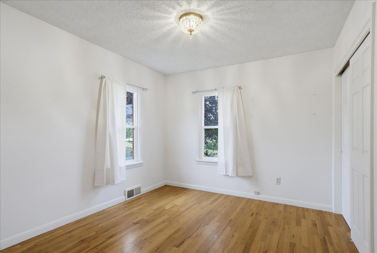 2202 3rd Street S Property Photo 10