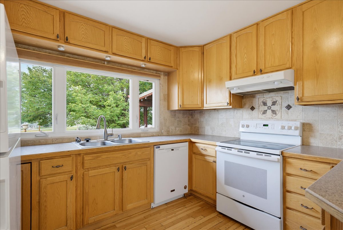 2202 3rd Street S Property Photo 15