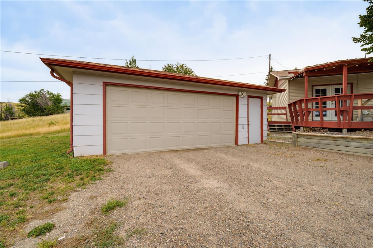 2202 3rd Street S Property Photo 23