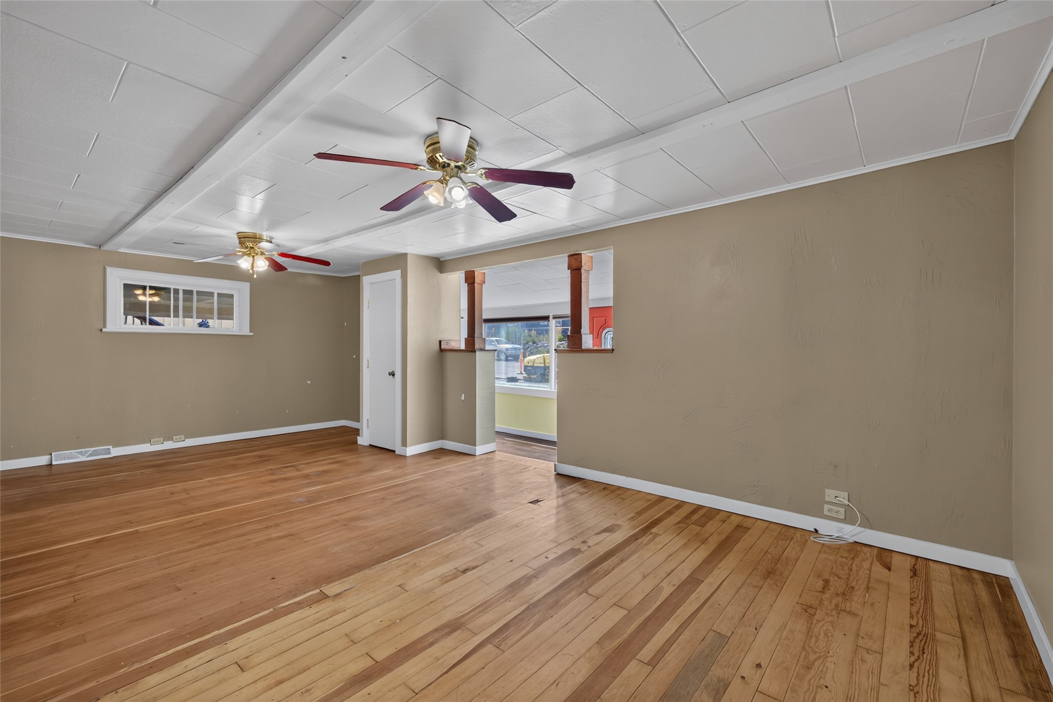 326 Pine Street Property Photo 7