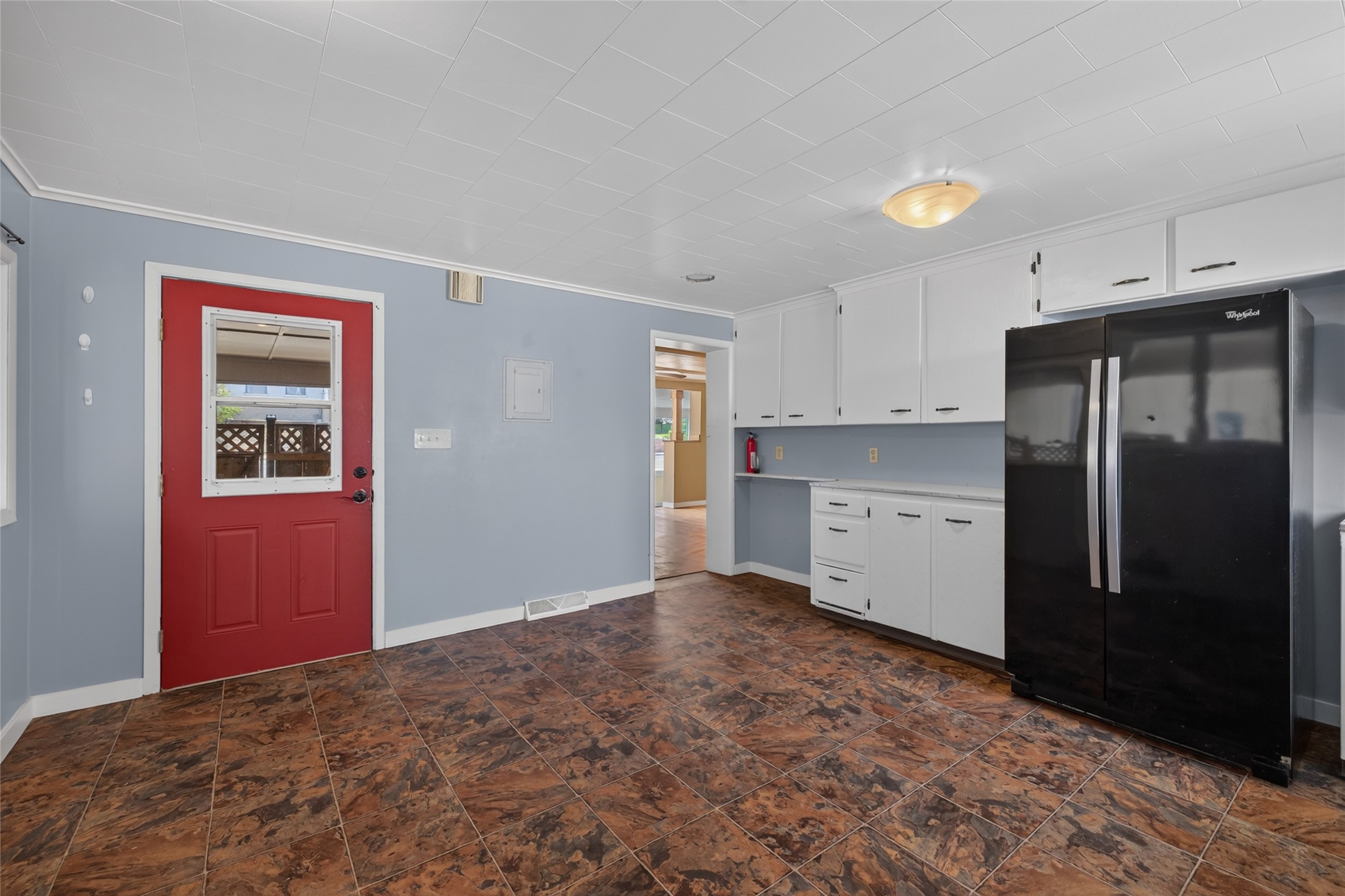 326 Pine Street Property Photo 11
