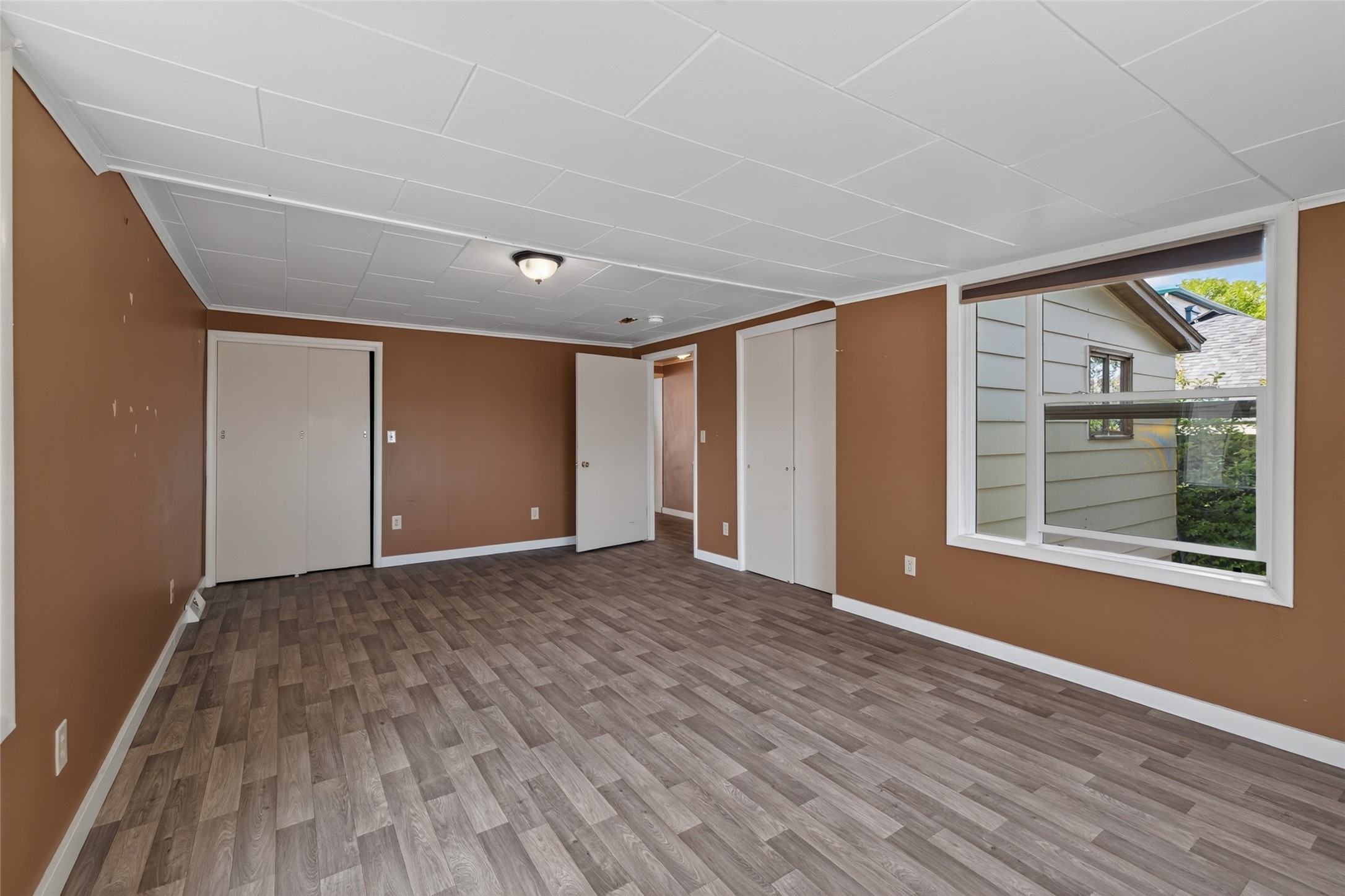 326 Pine Street Property Photo 14