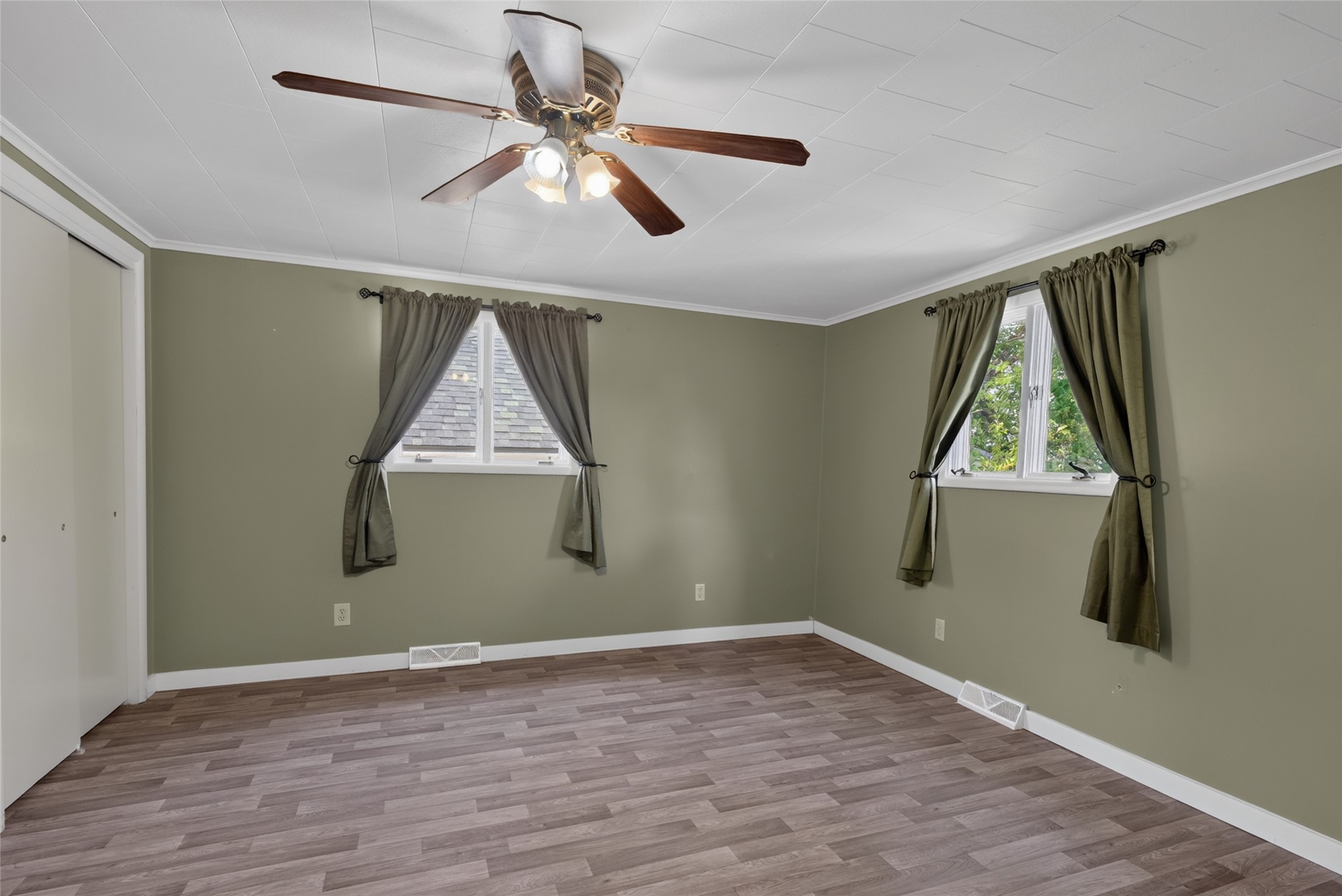 326 Pine Street Property Photo 15