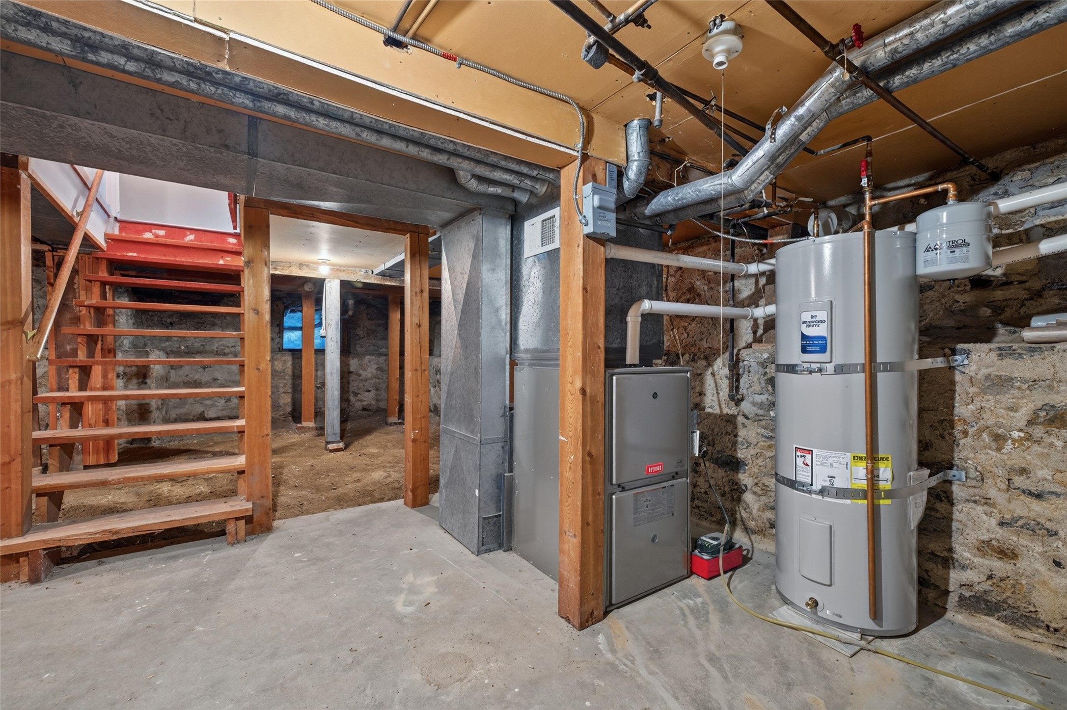 326 Pine Street Property Photo 20