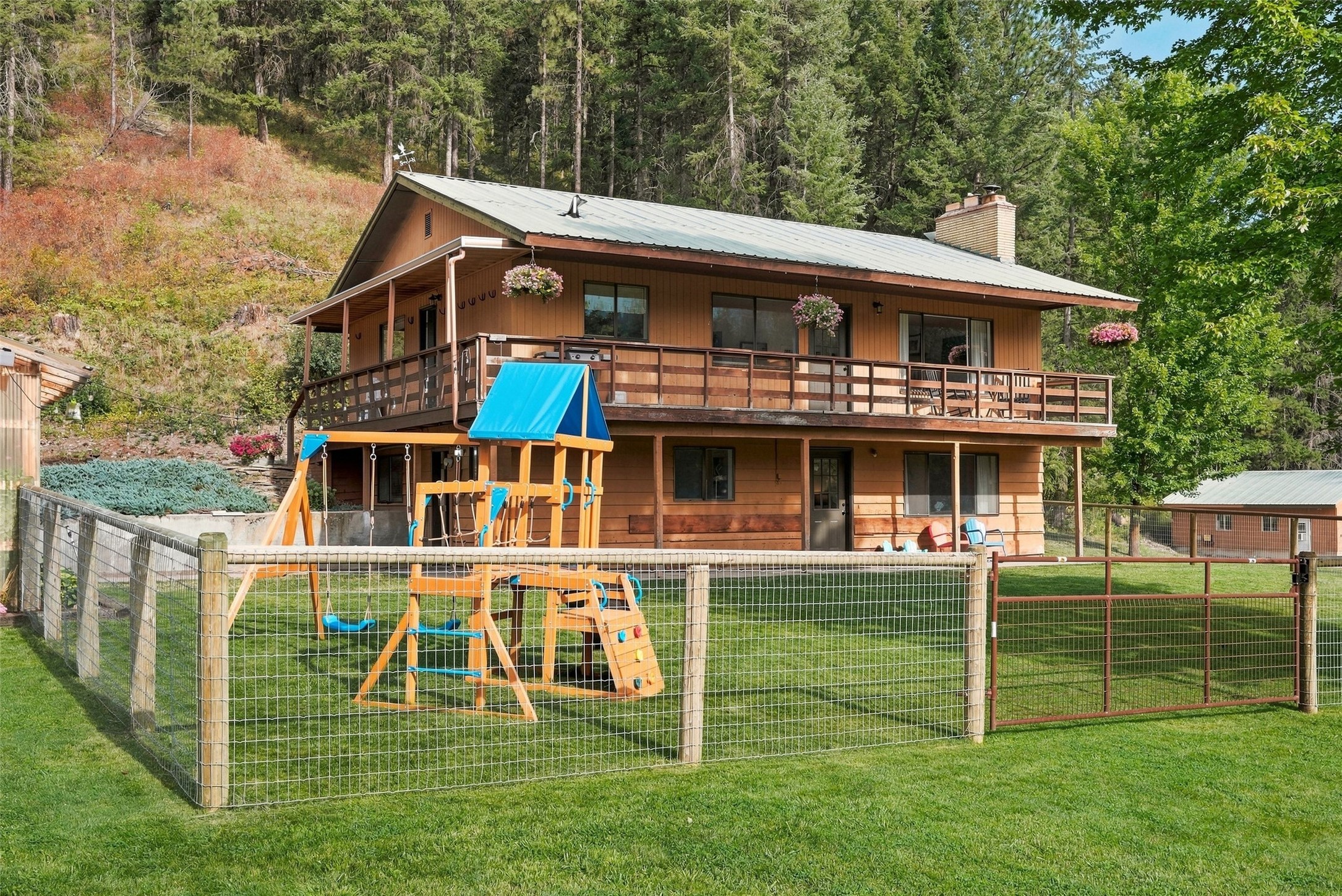 4255 Petty Creek Road Property Photo 1