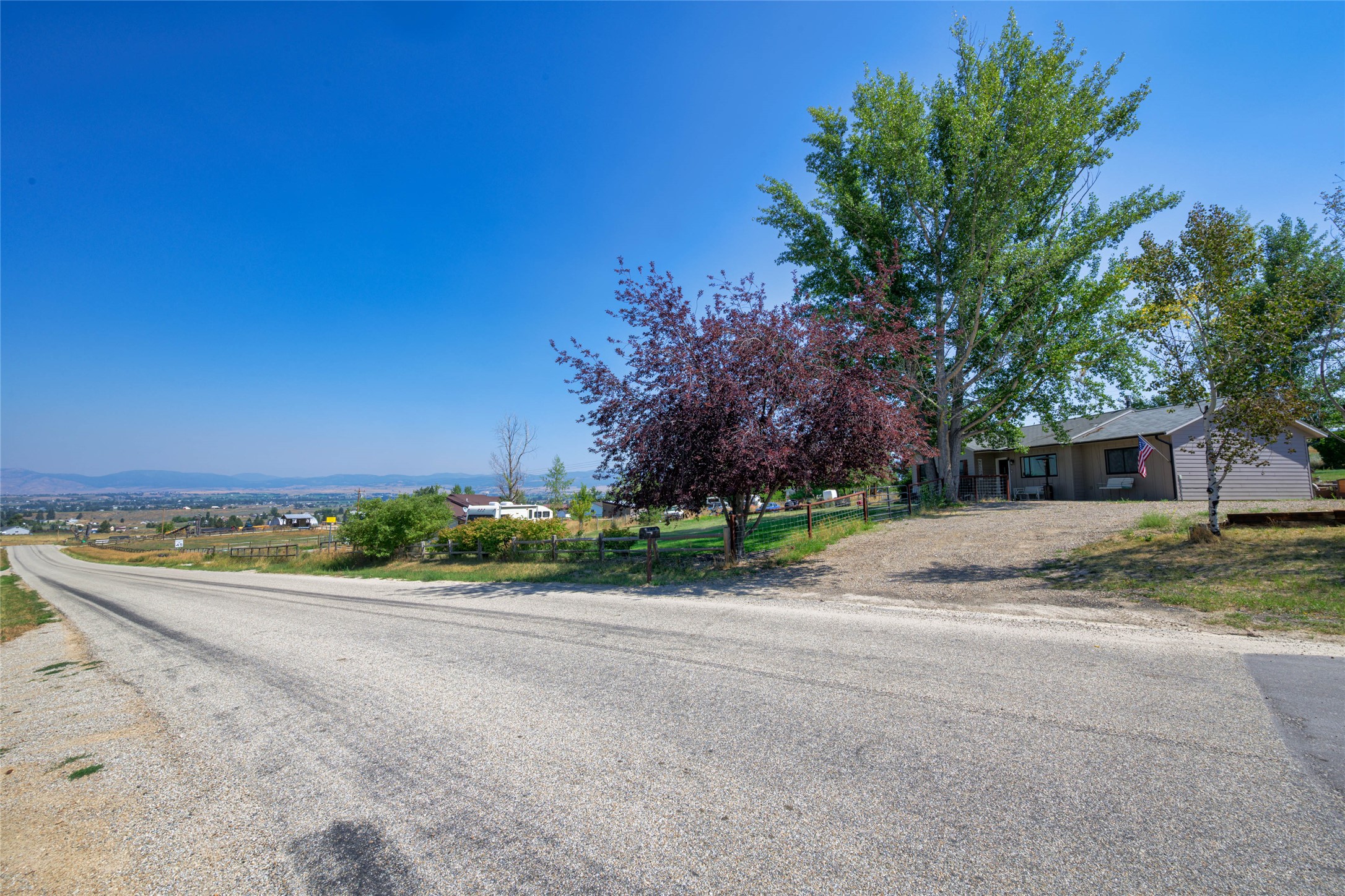 4044 Illinois Bench Road Property Photo 5