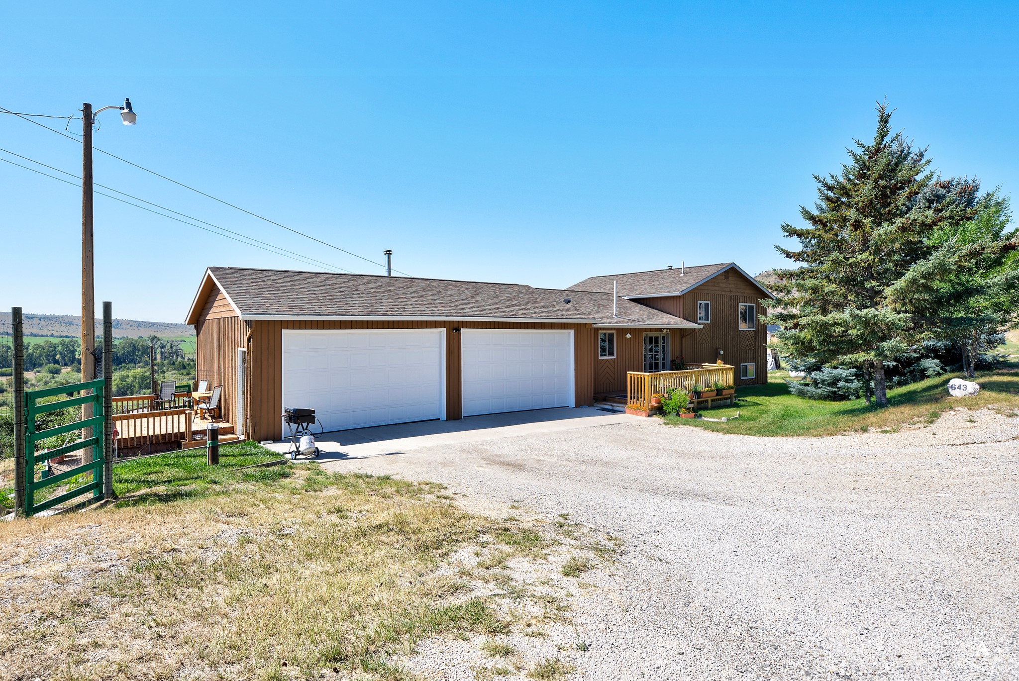 643 Us Highway 12 E Property Photo 1