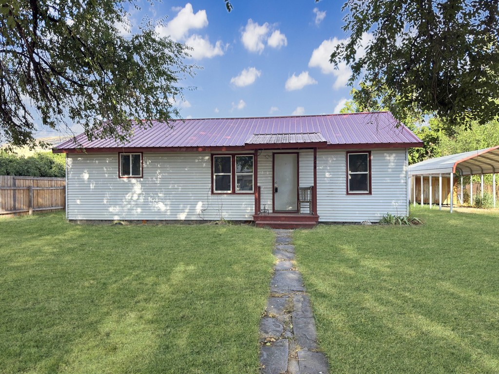 308 Clayton Street Property Photo 1