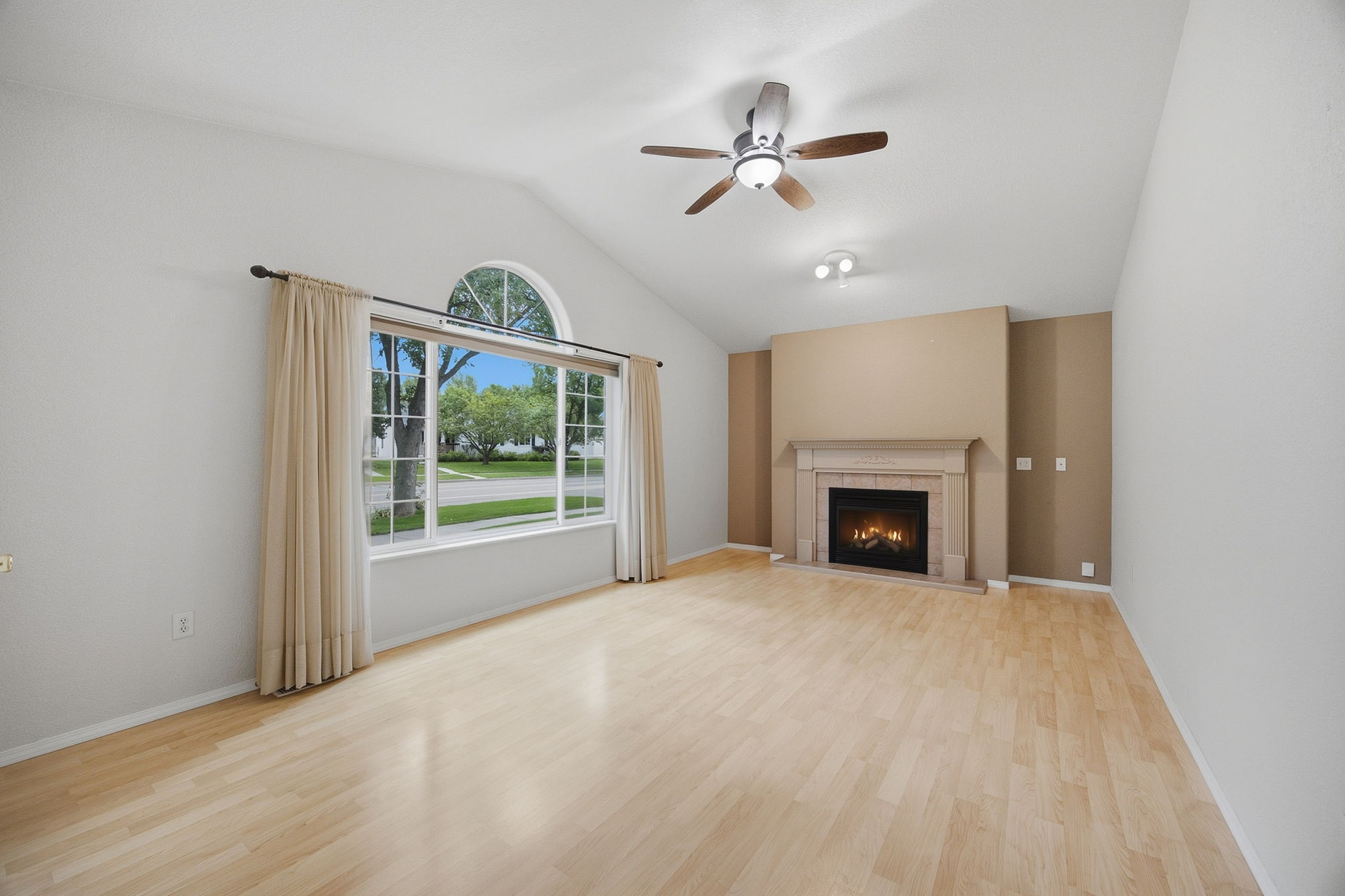 3083 Mary Jane Boulevard Property Photo 7