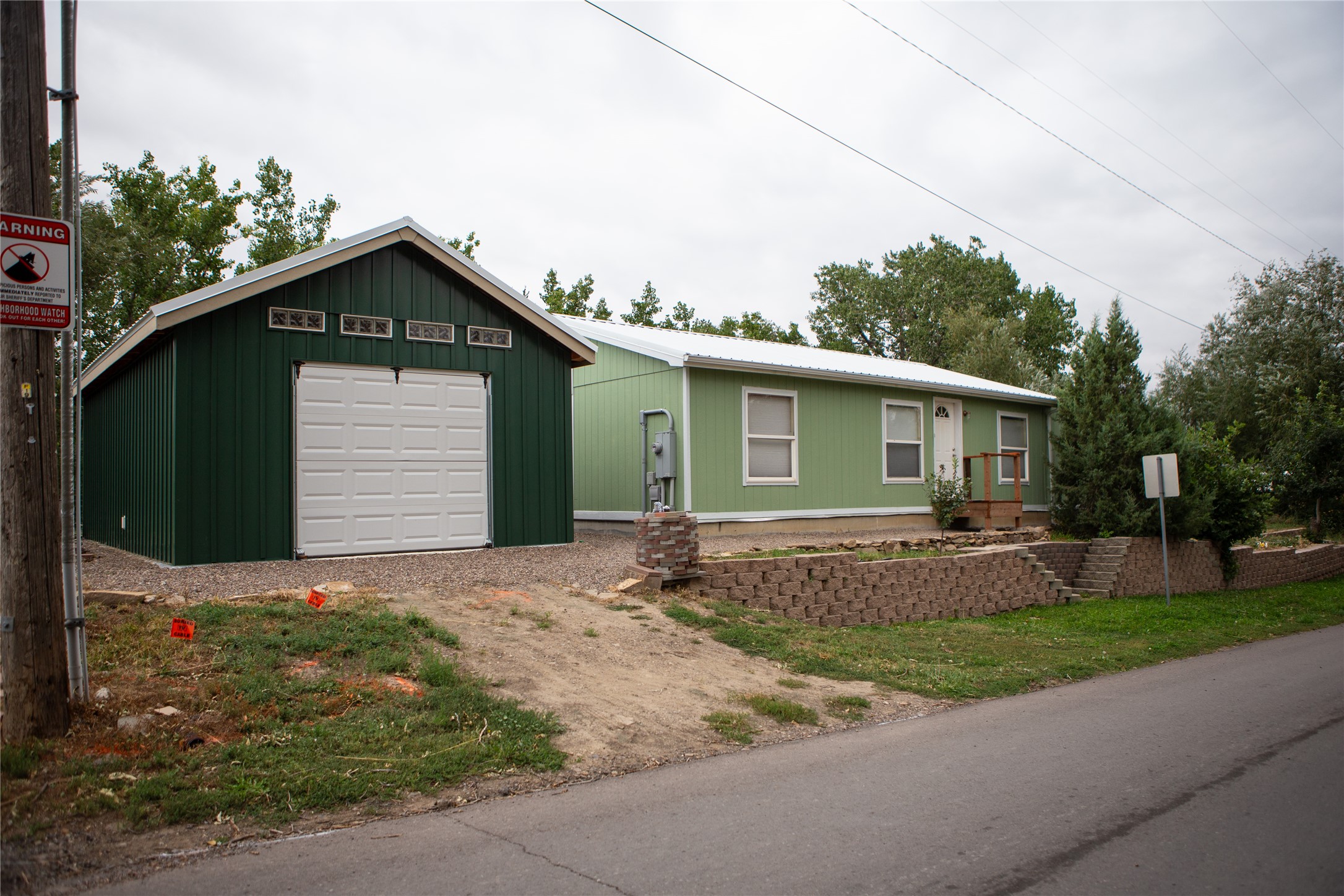 2100 Colorado Avenue Ne Property Photo 1