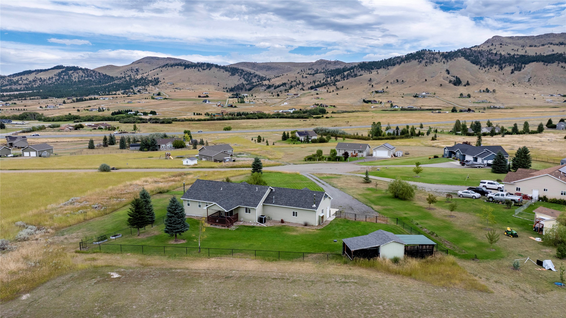 14 Cedar Waxwing Court Property Photo 52