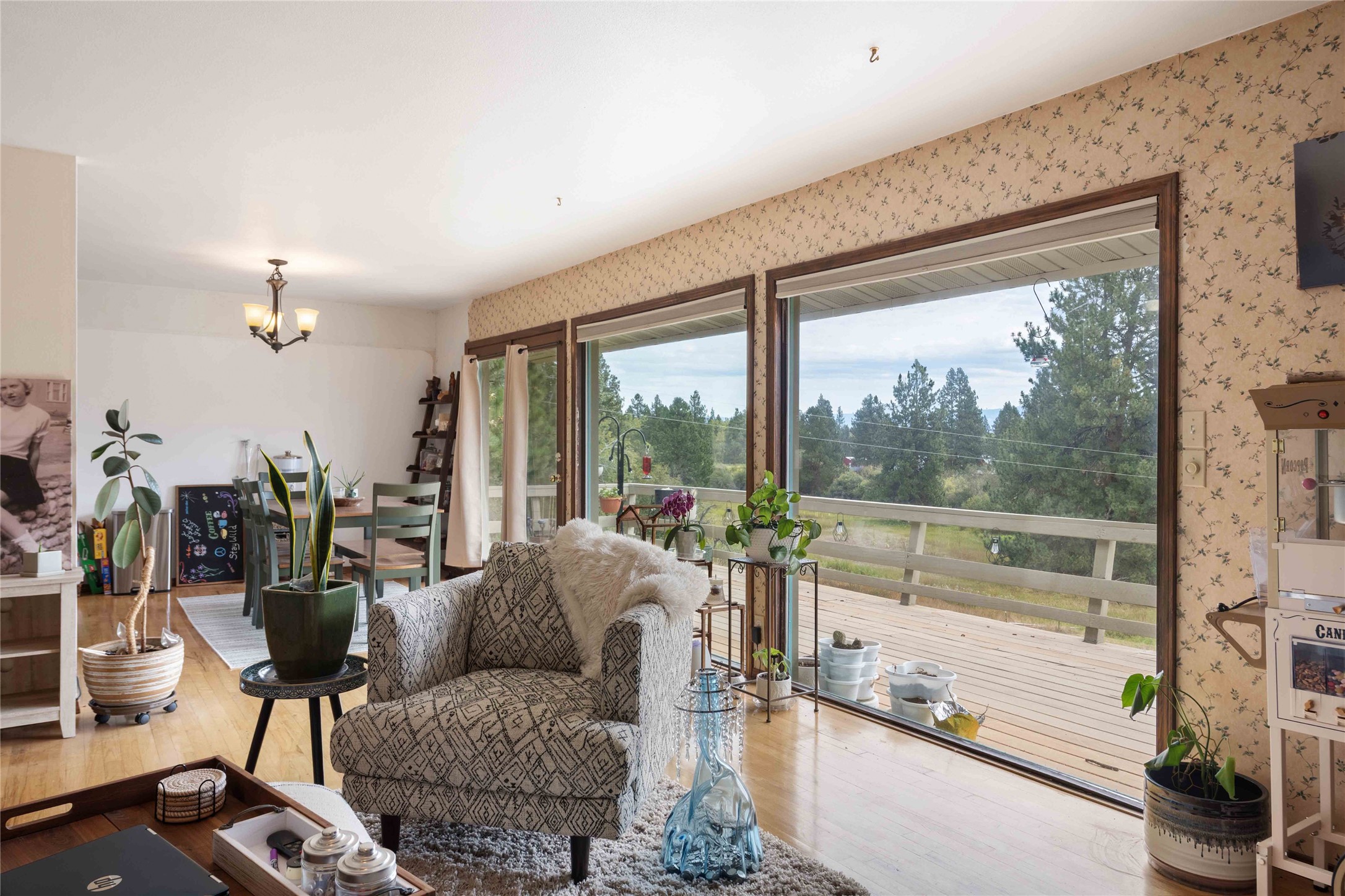 3676 Silverthorn Drive Property Photo 15