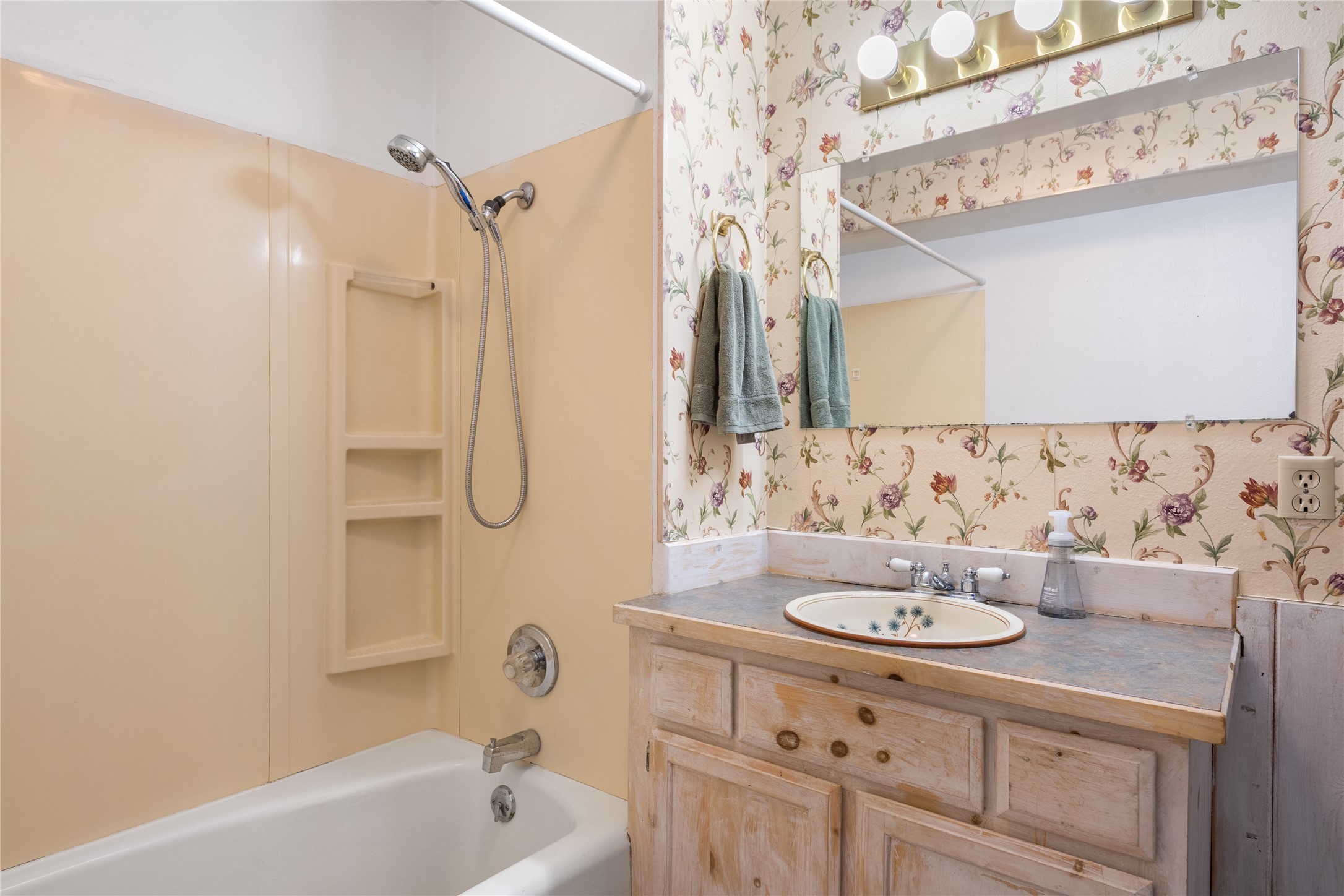 3676 Silverthorn Drive Property Photo 28