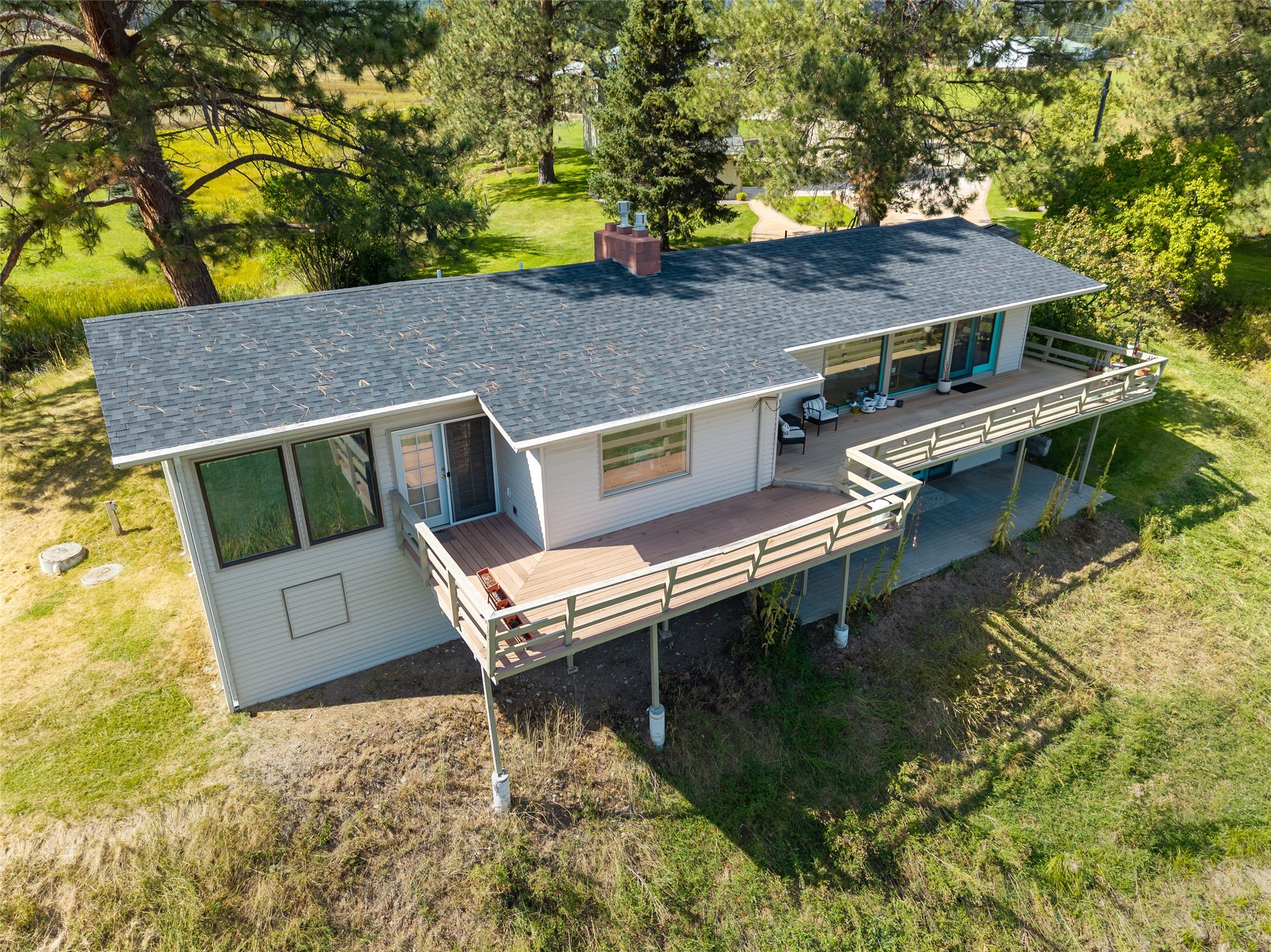 3676 Silverthorn Drive Property Photo 34