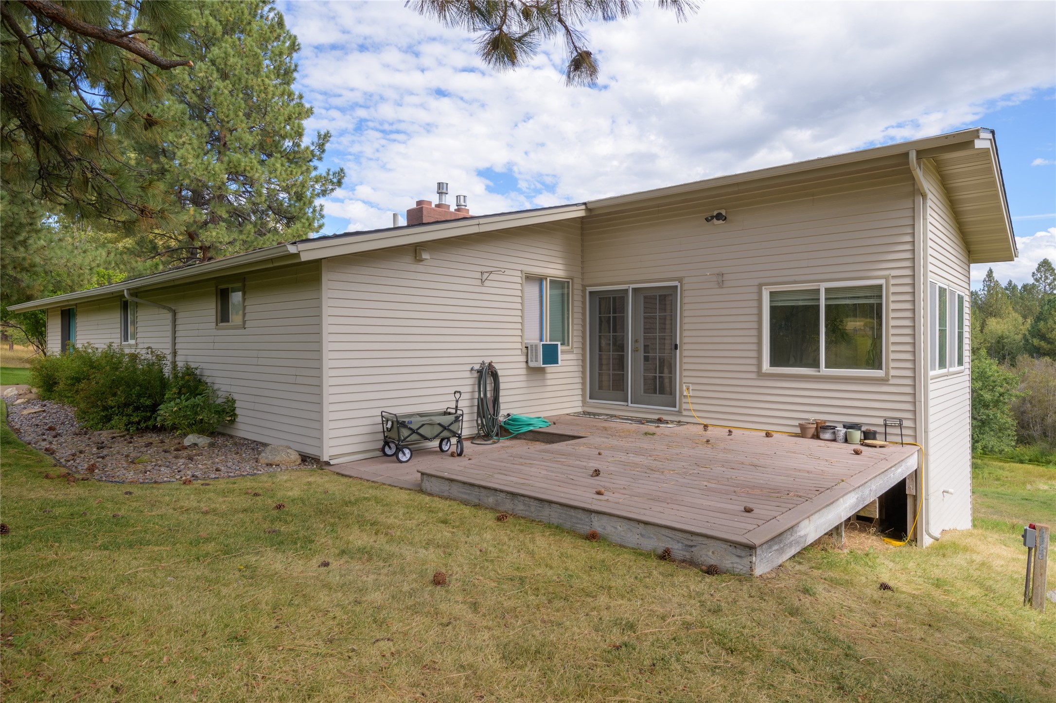 3676 Silverthorn Drive Property Photo 43
