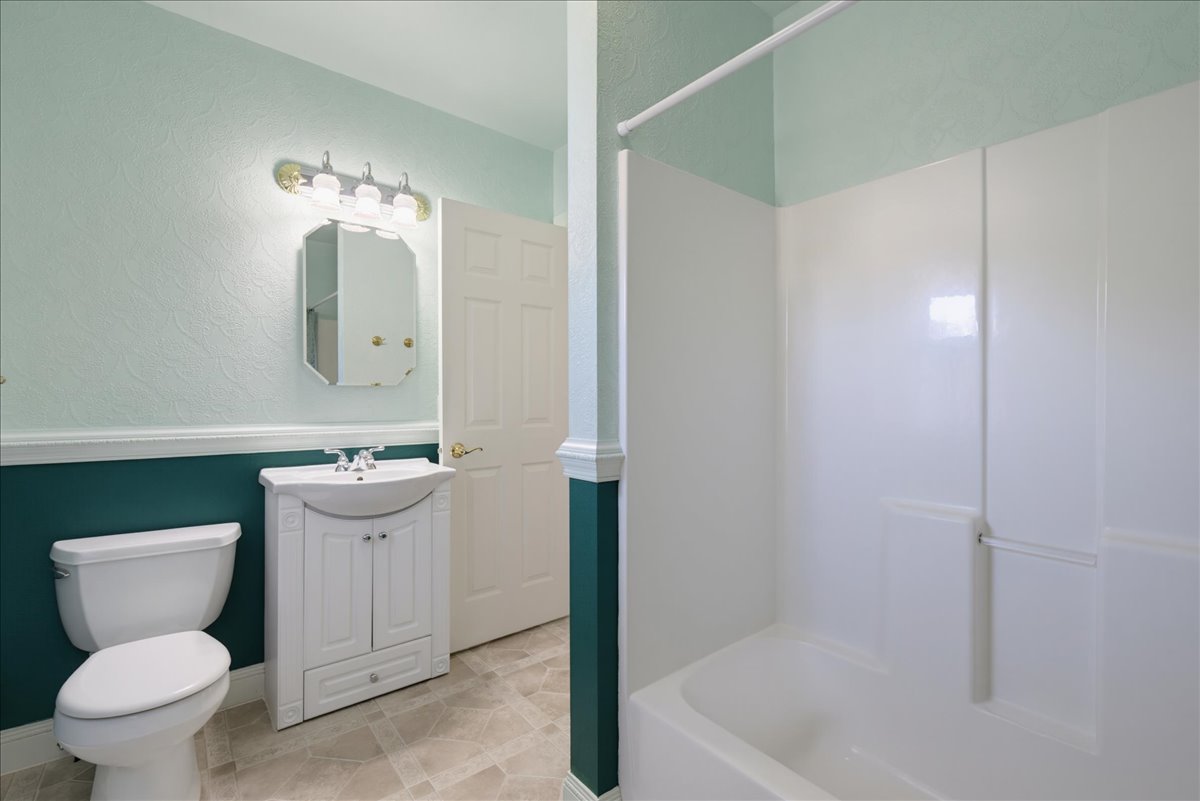 1921 4 Avenue N Property Photo 11