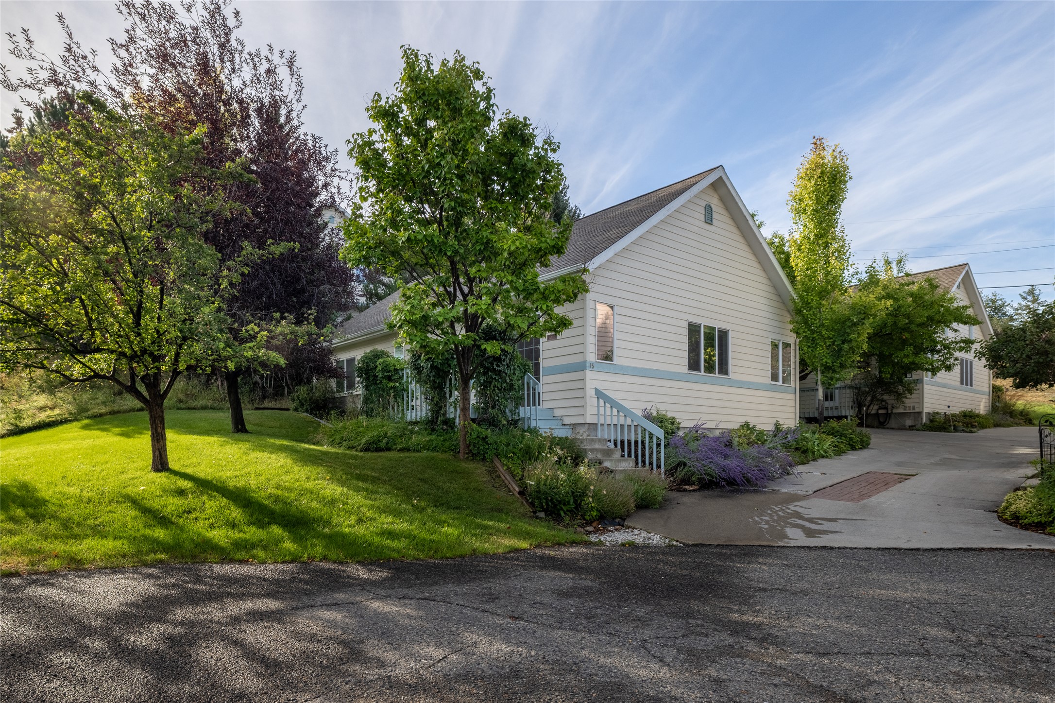15 Spring Hollow Court Property Photo 1