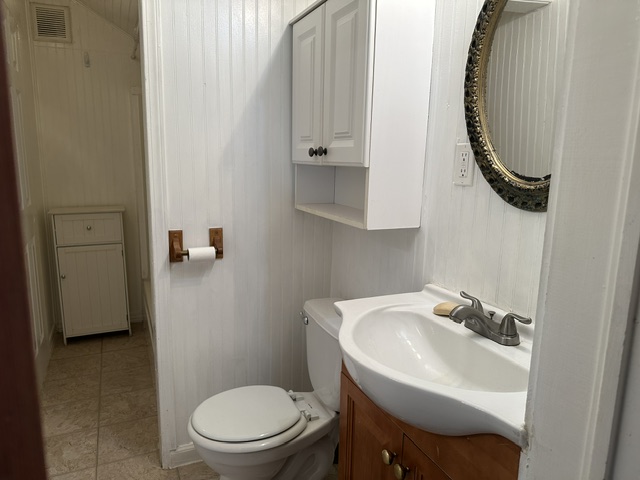 312 E 1st Street Property Photo 27