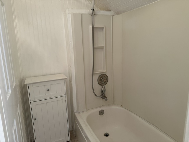 312 E 1st Street Property Photo 28