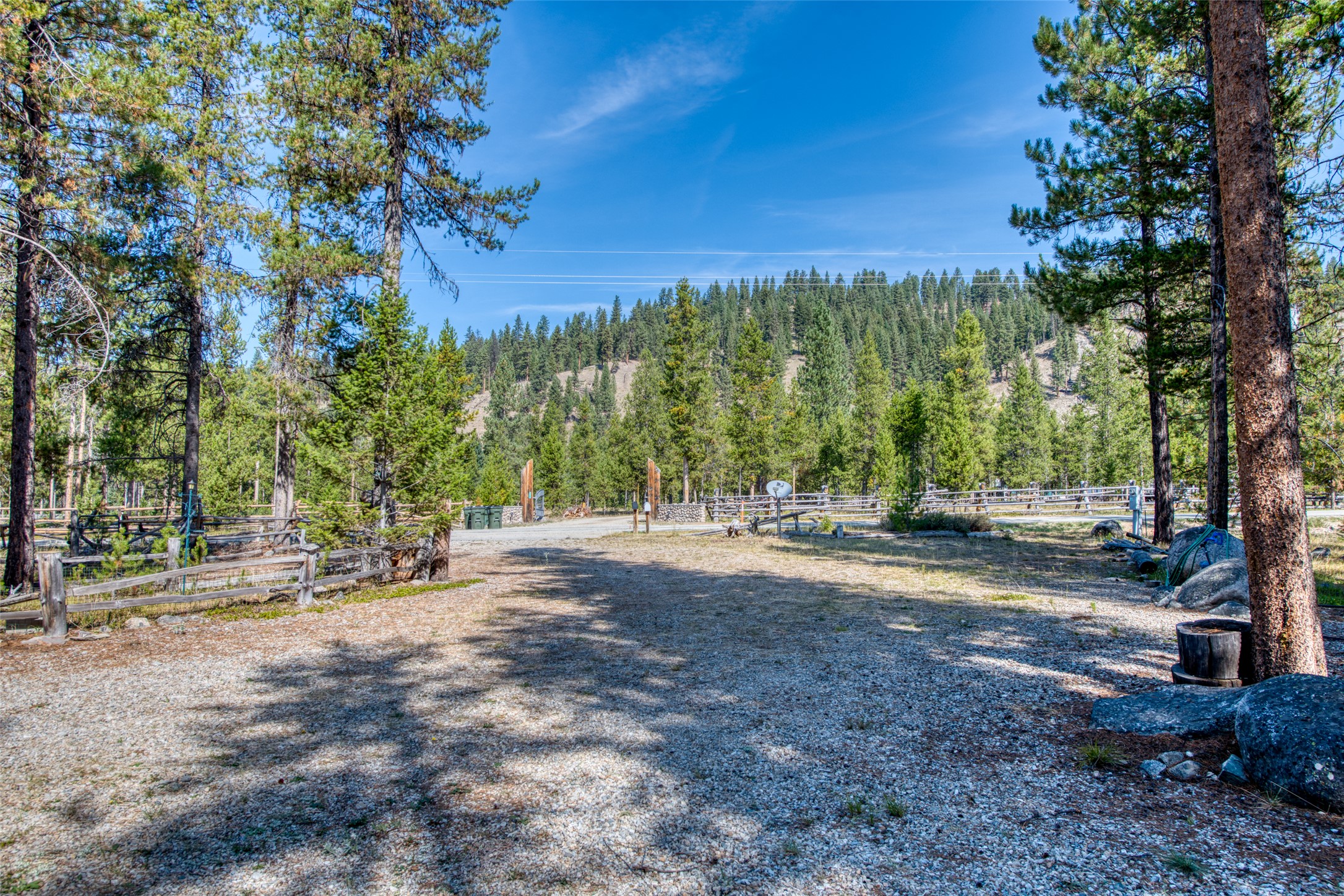 2849 East Fork Road Property Photo 6