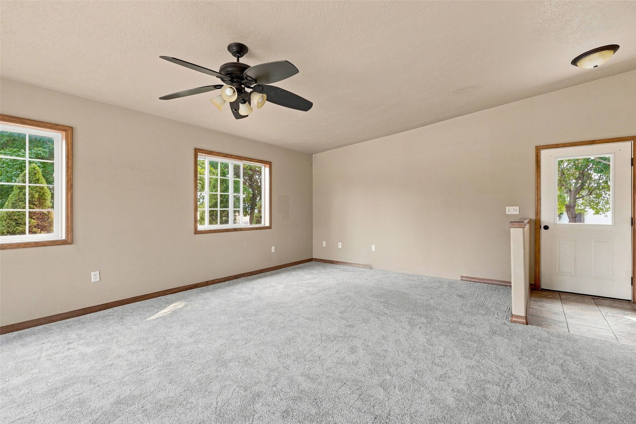 555 Grantsdale Road Property Photo 10