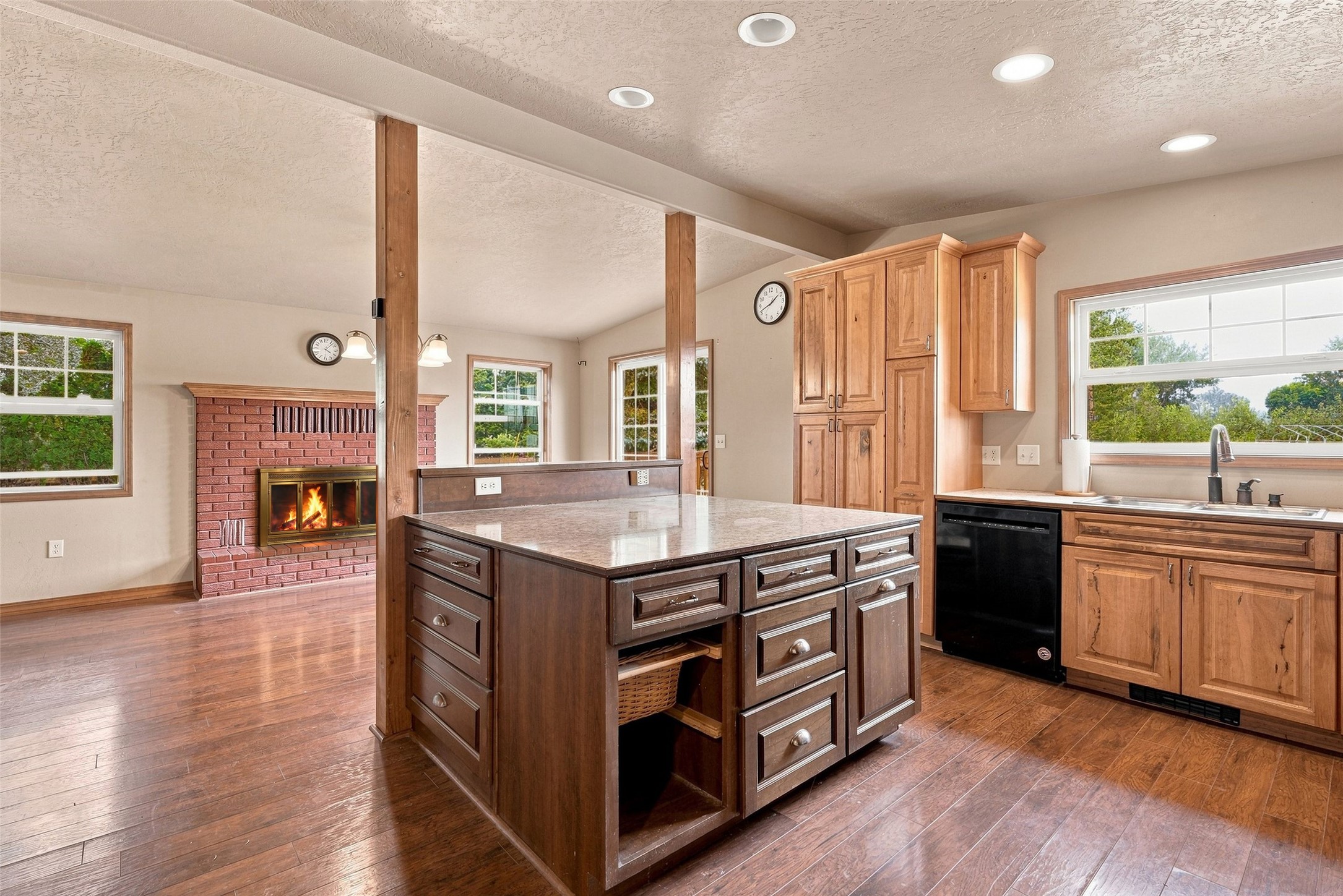 555 Grantsdale Road Property Photo 12