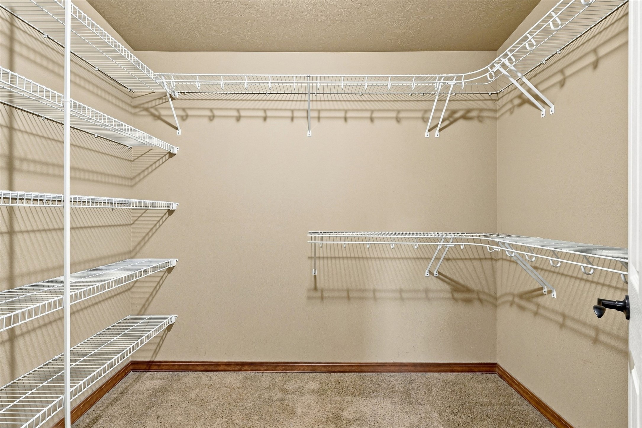 555 Grantsdale Road Property Photo 20