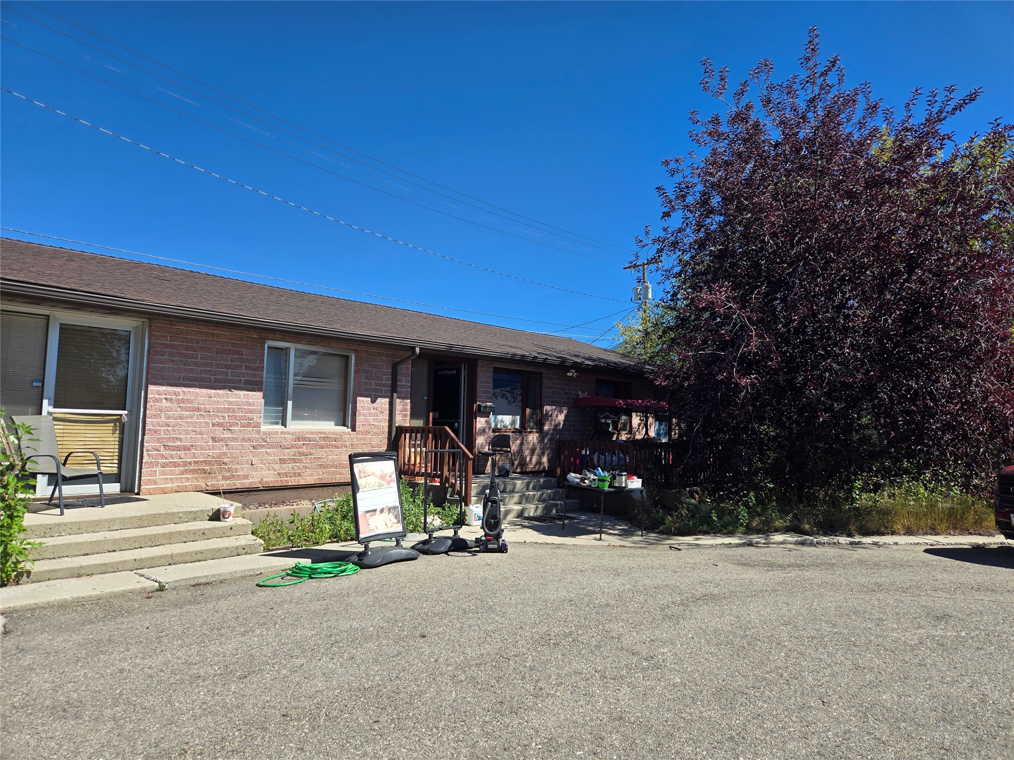 2850 Farragut Avenue Property Photo 4