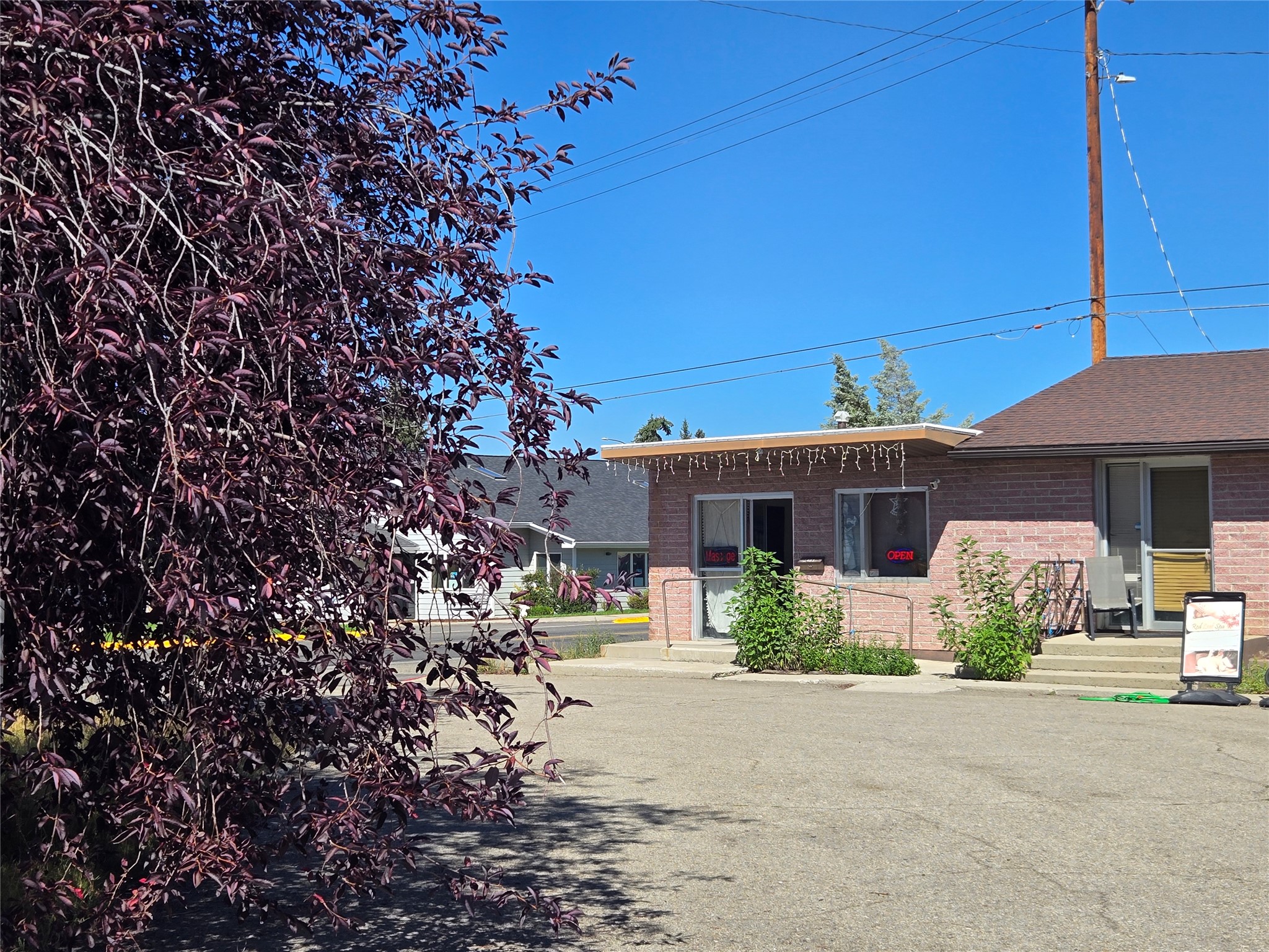 2850 Farragut Avenue Property Photo 7