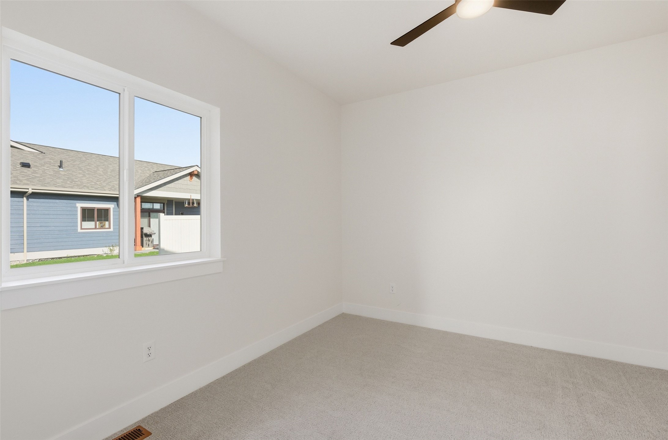 3990 Camden Street B Property Photo 5