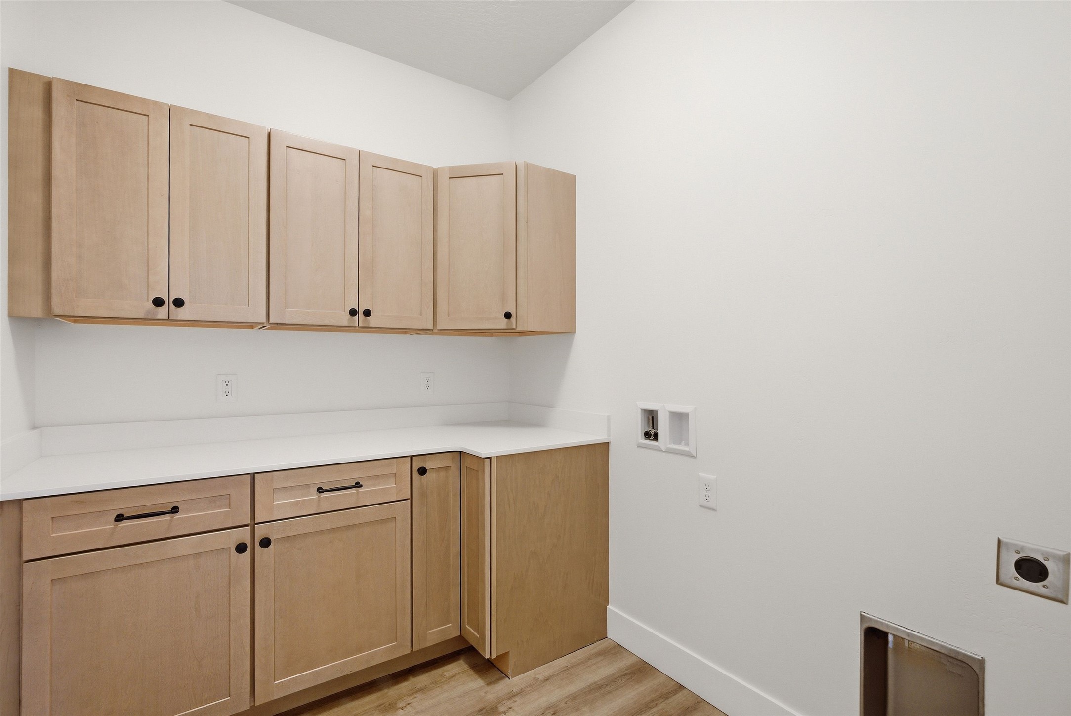 3990 Camden Street B Property Photo 10
