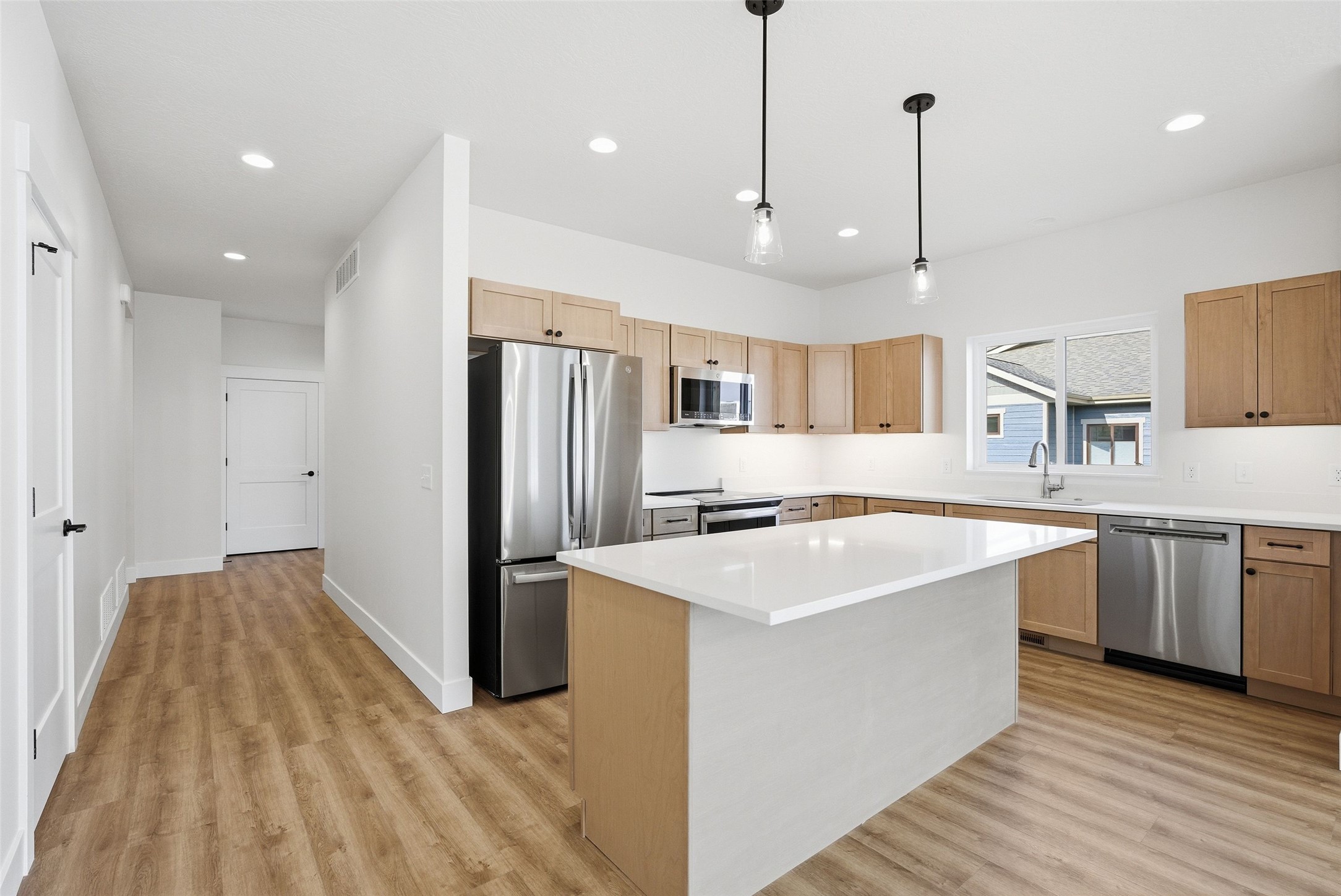 3990 Camden Street B Property Photo 14
