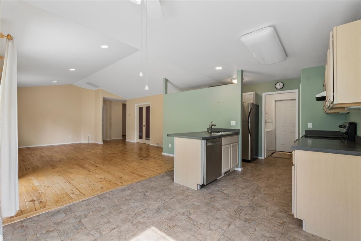 141 W Nicklaus Avenue Property Photo 15
