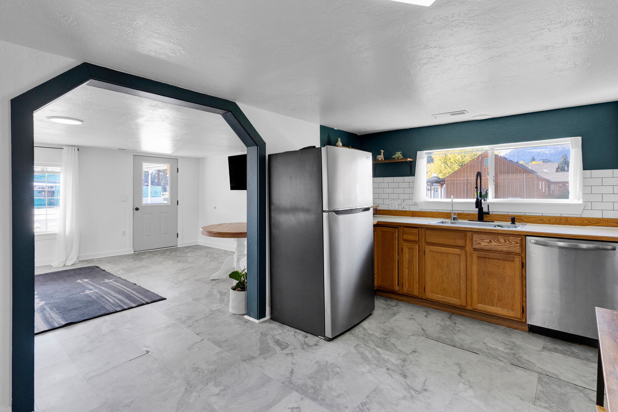 106 E Southwic Avenue Property Photo 14