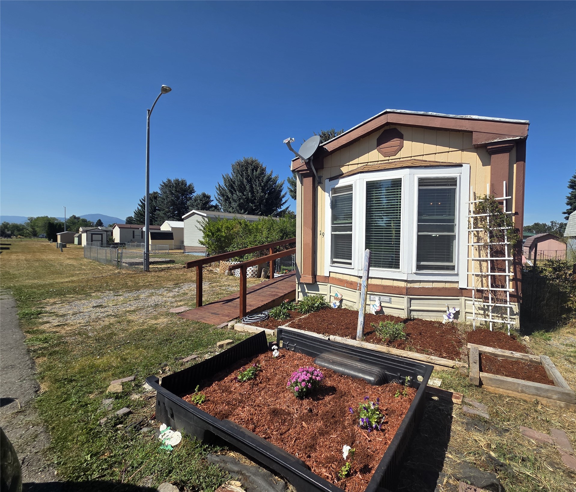 1813 S Reserve Street 19 Property Photo 1