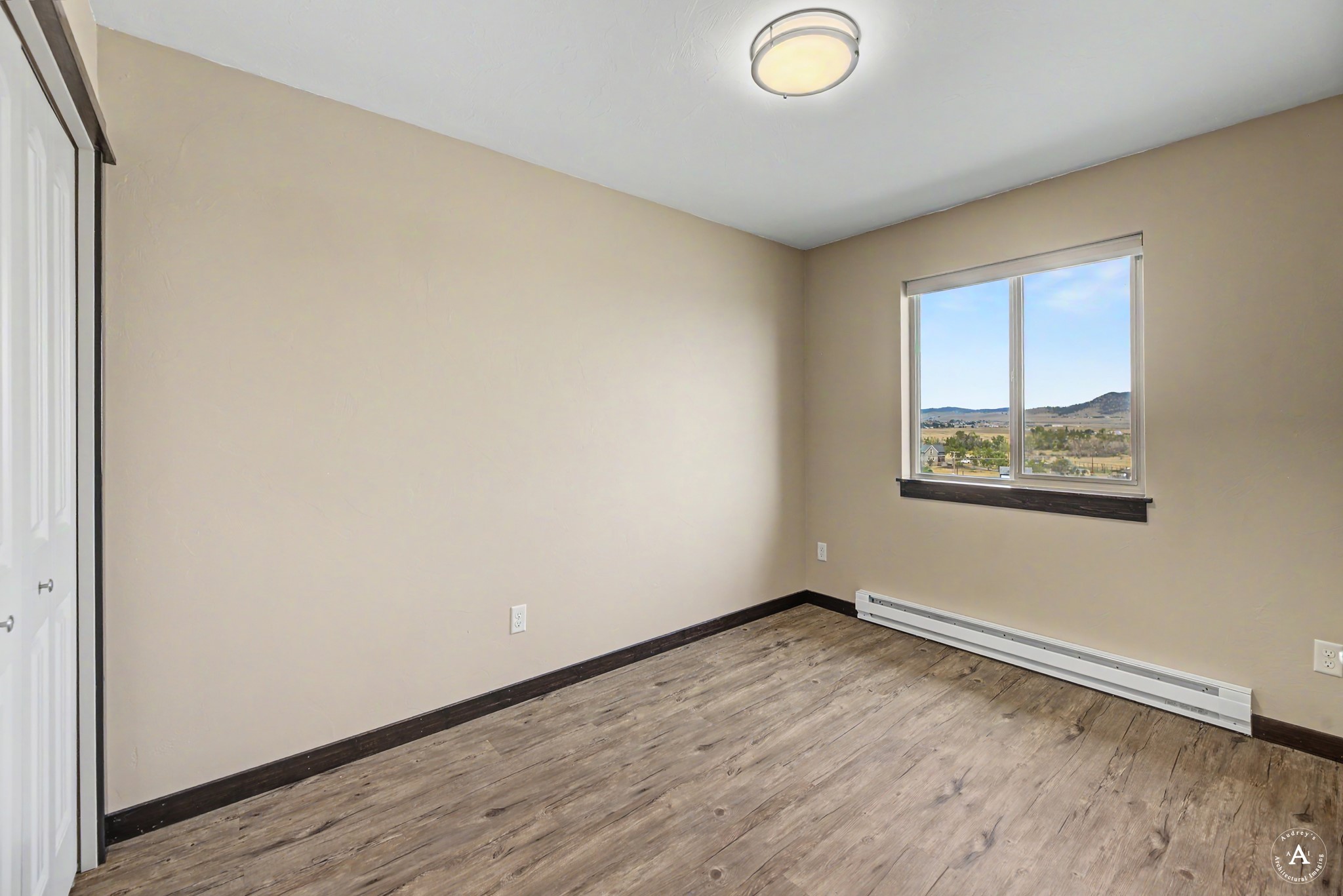 2872 Overlook Boulevard Property Photo 14