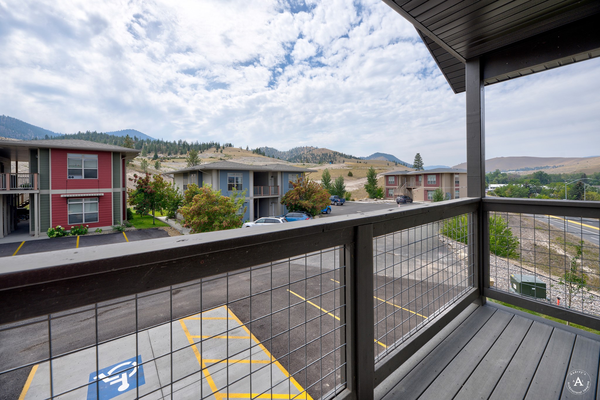 2872 Overlook Boulevard Property Photo 18