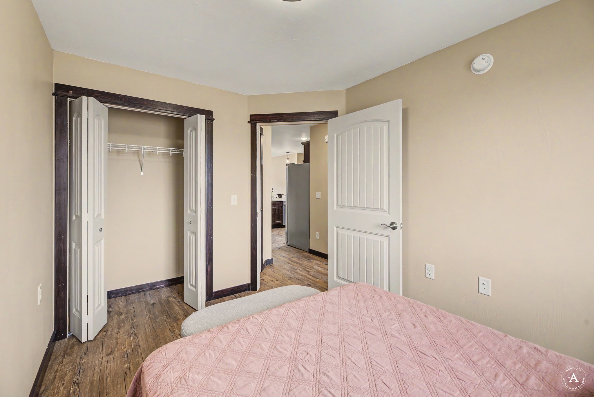 2876 Overlook Boulevard Property Photo 26