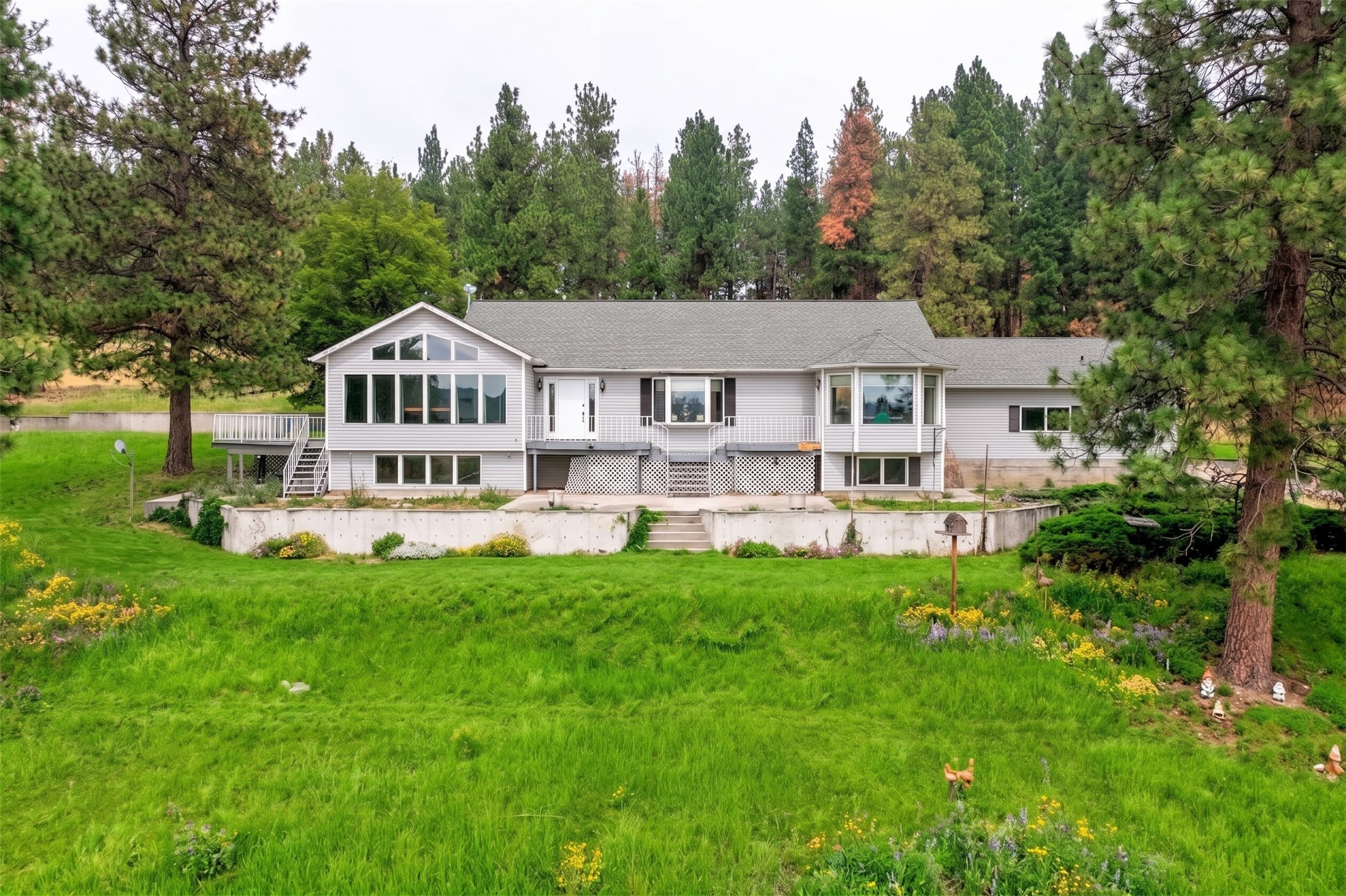 382 Sweathouse Creek Road Property Photo 1