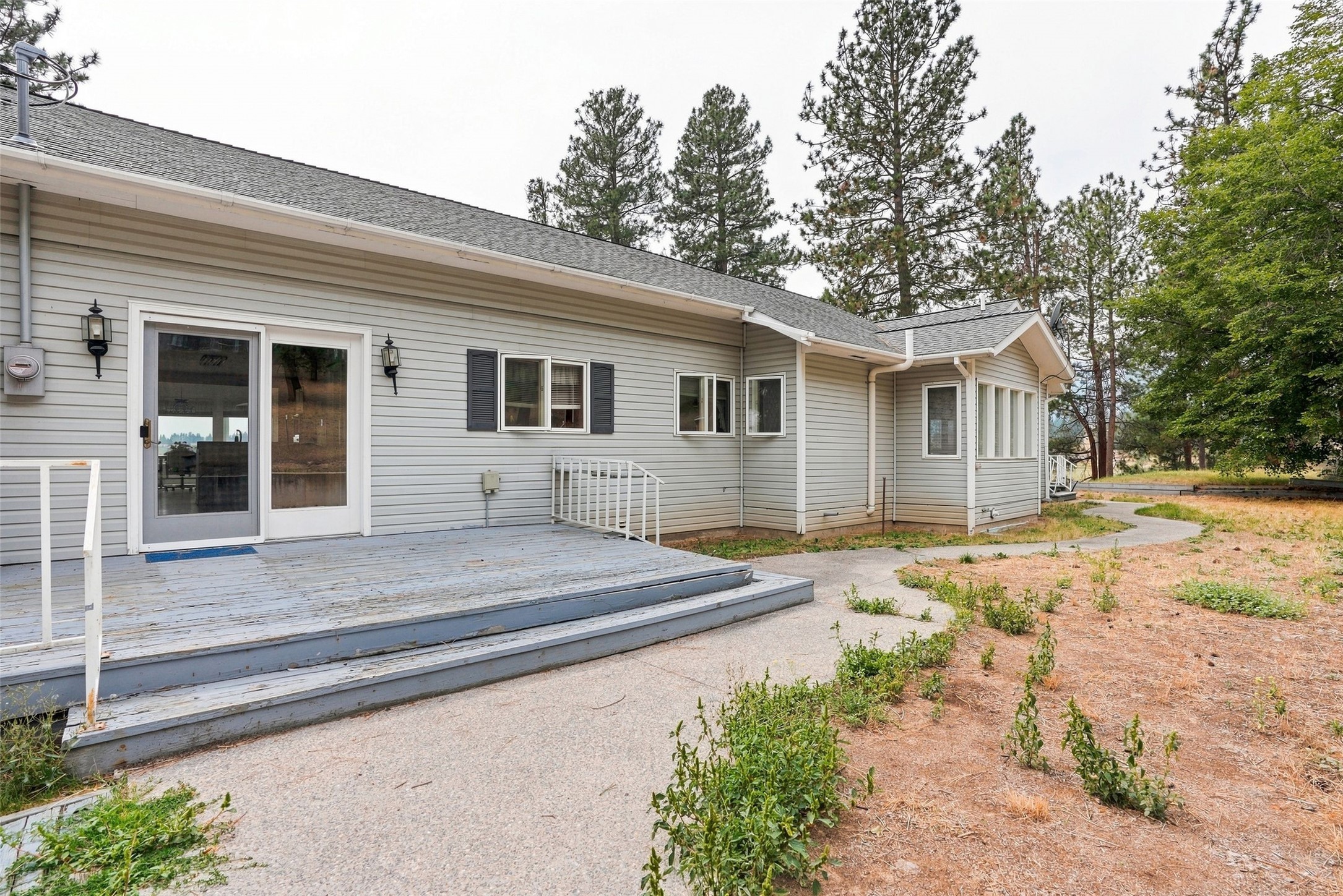 382 Sweathouse Creek Road Property Photo 10