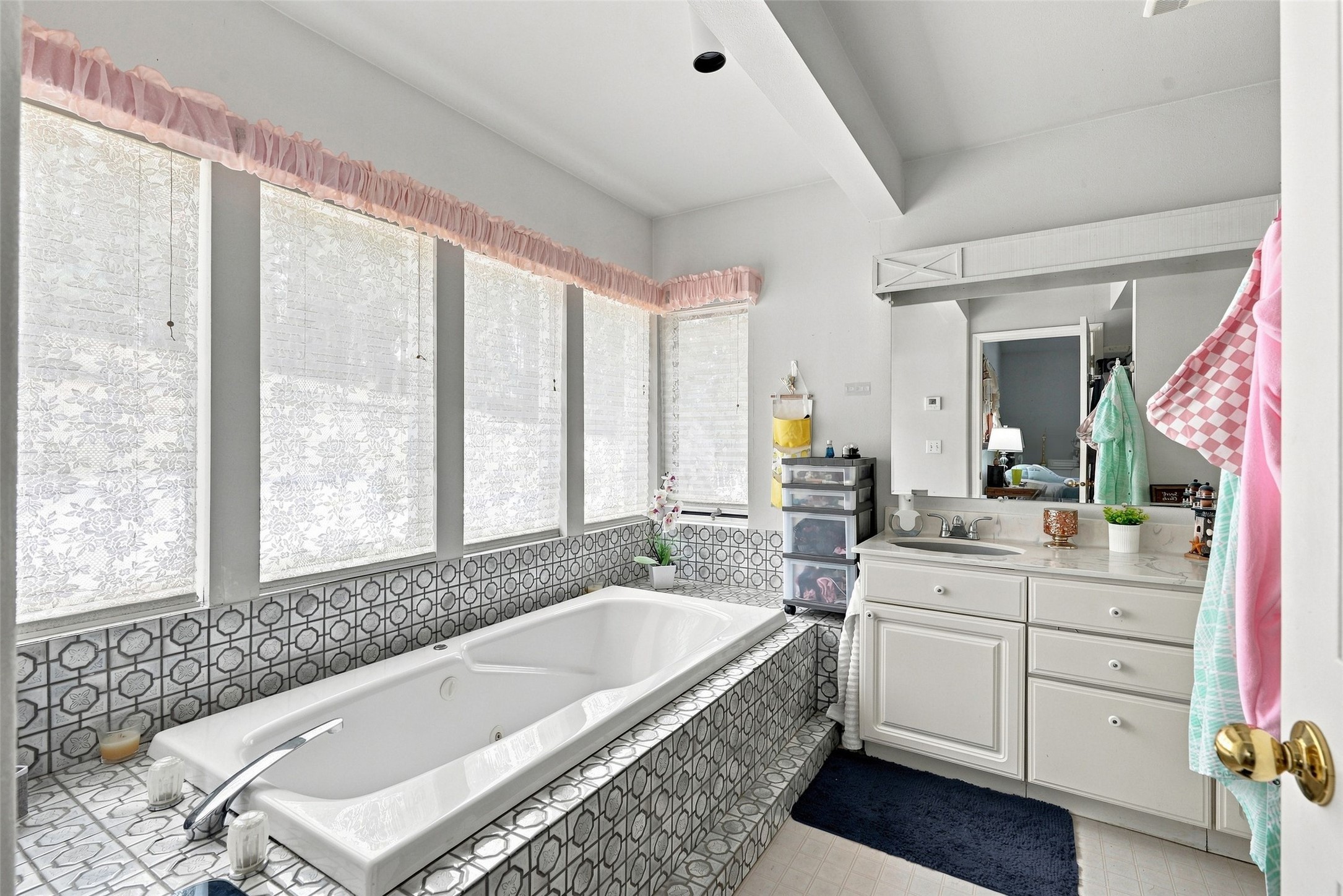 382 Sweathouse Creek Road Property Photo 19